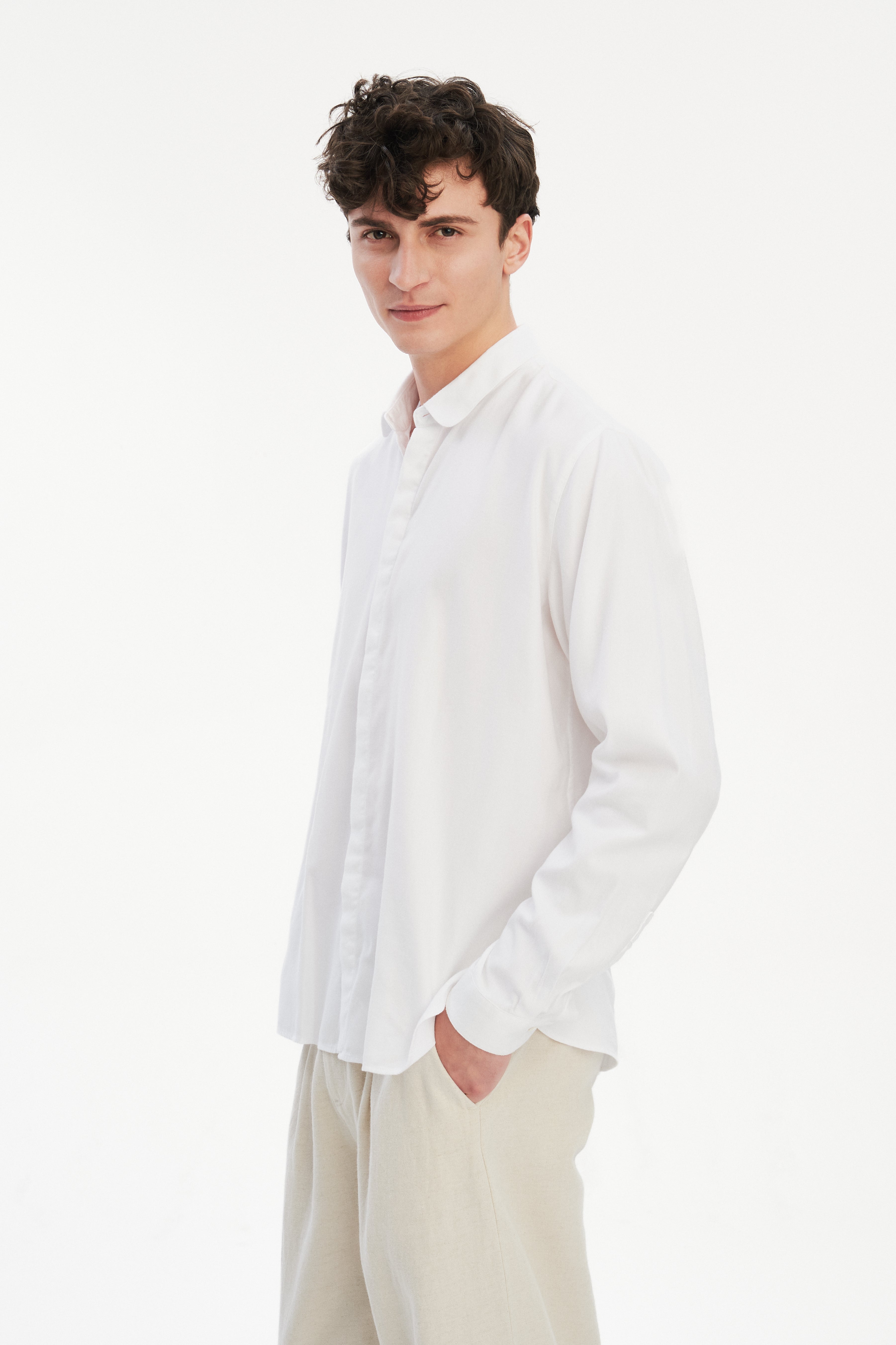 Cute Shirt in a White Very Soft Italian Lyocell and Cotton