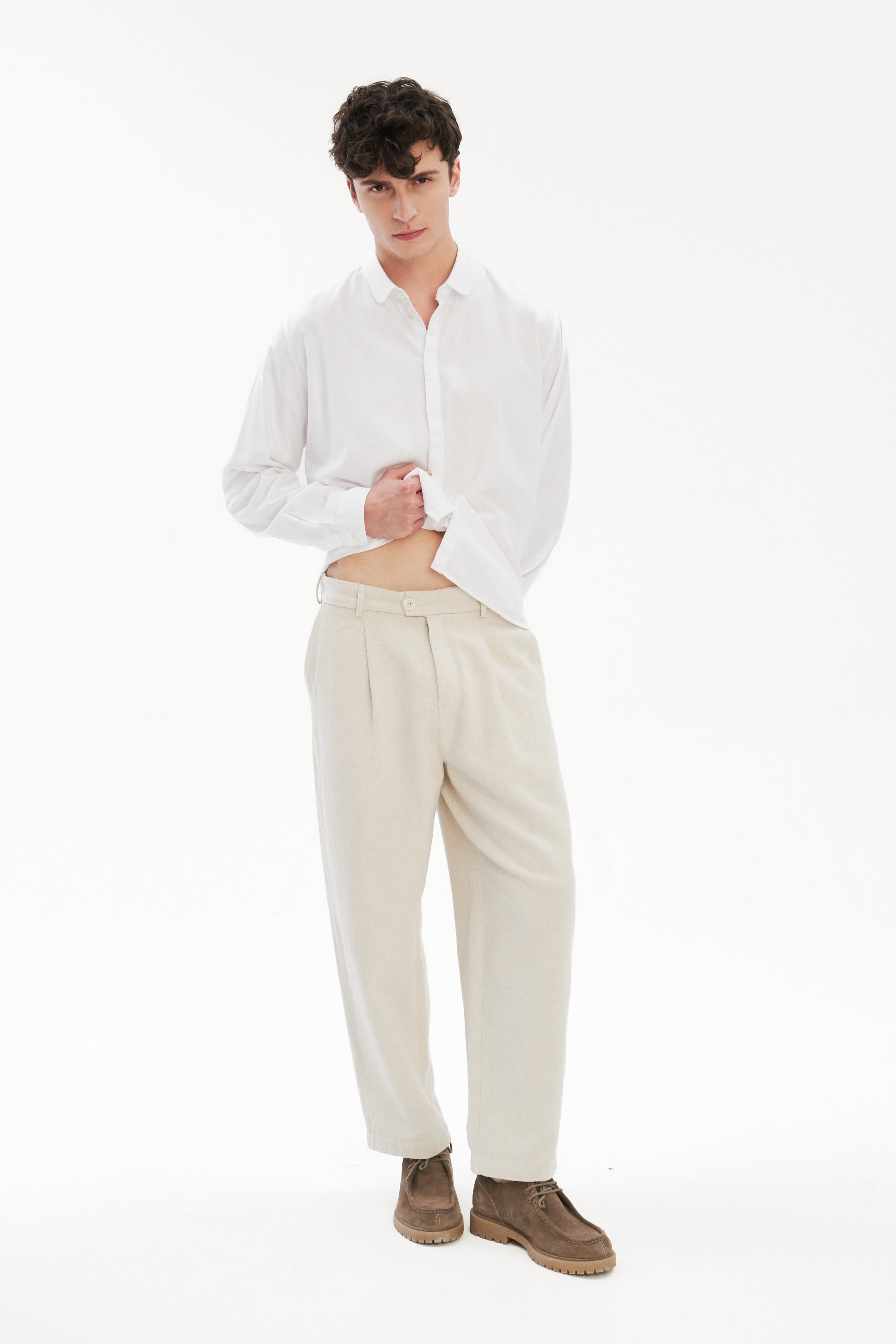 Cute Shirt in a White Very Soft Italian Lyocell and Cotton