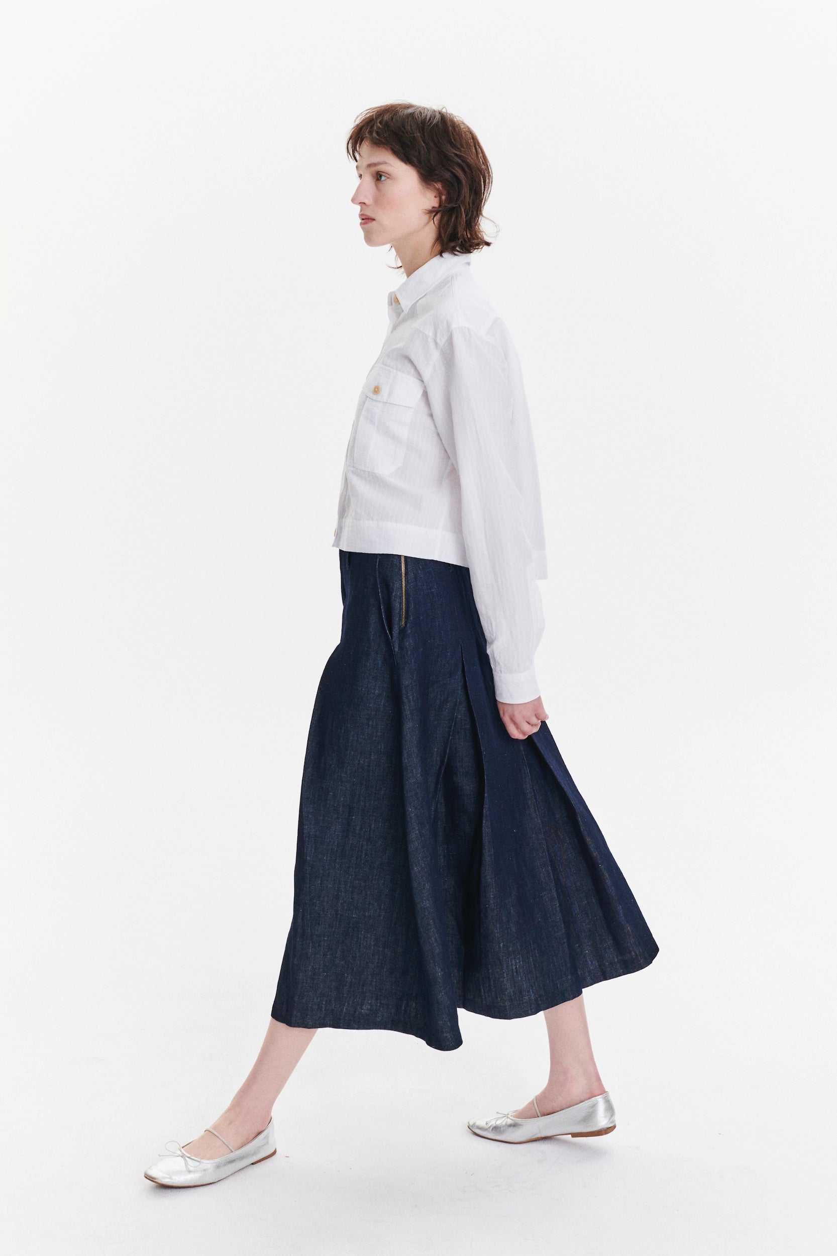 Shirt Jacket in a White Soft Portuguese Cotton and Linen Seersucker