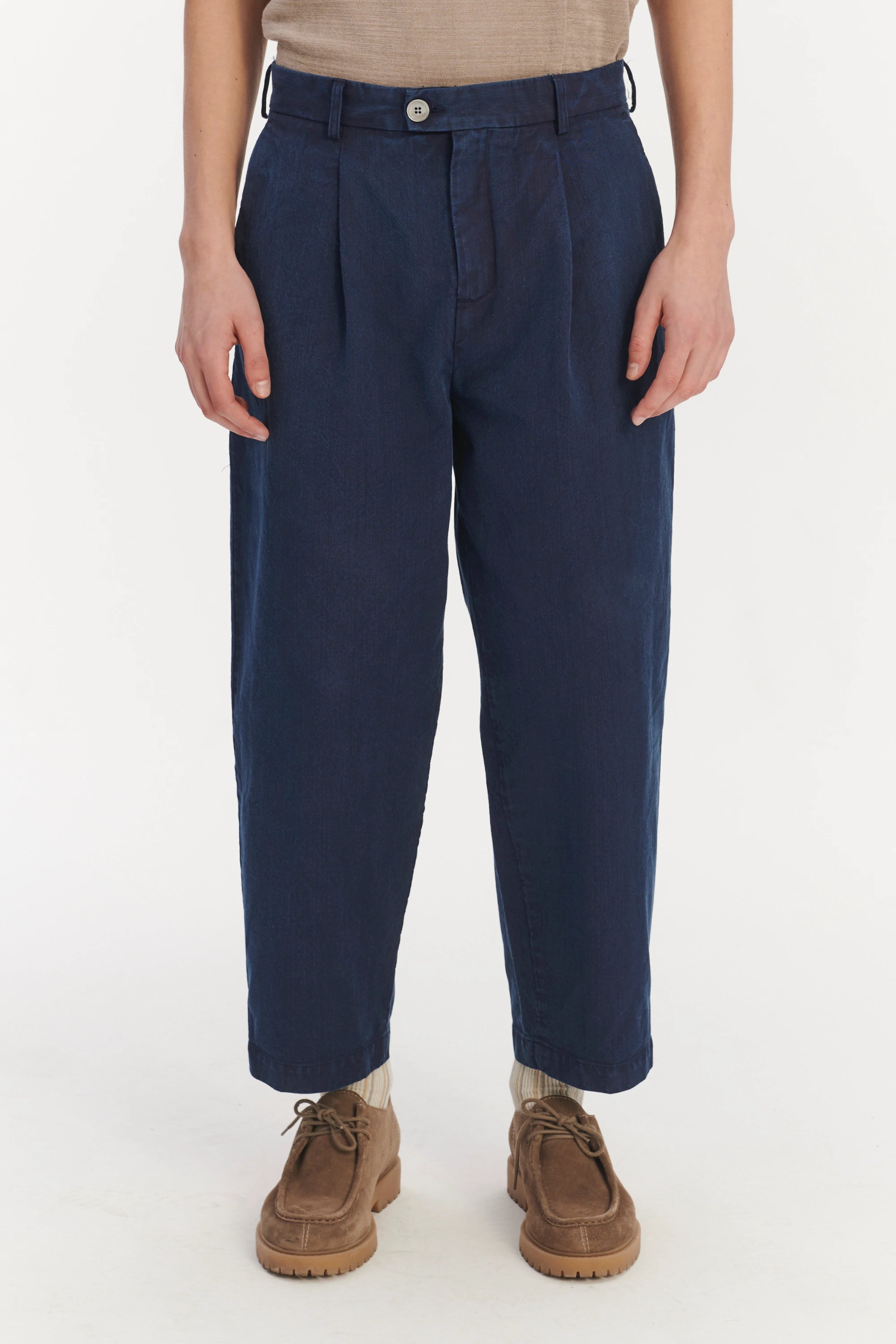 Cropped Trousers in a Navy Blue Rinsed Italian Cotton Denim