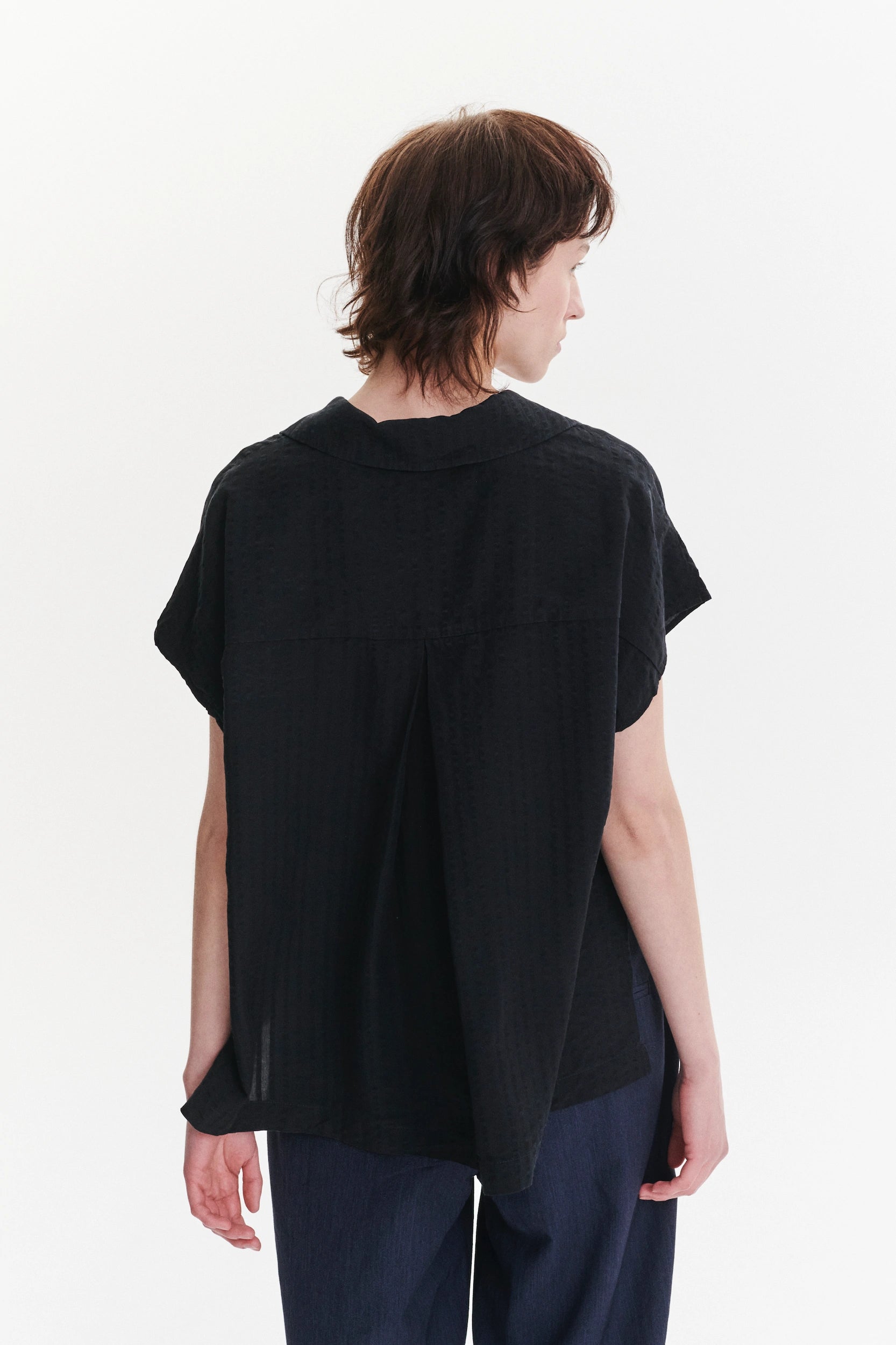 Top in a Structured Black Fine Portuguese Lyocell