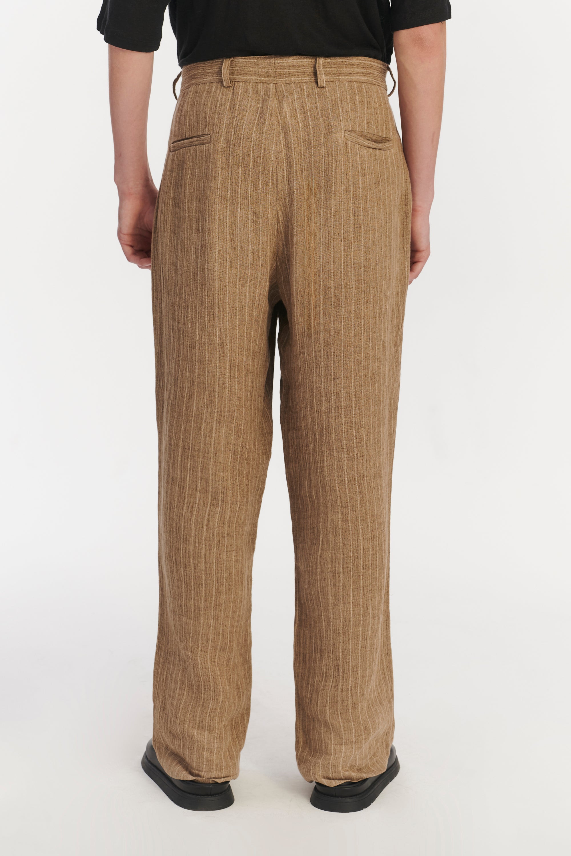 Relaxed Wide Leg Trousers in a Fluid Italian Linen and Viscose