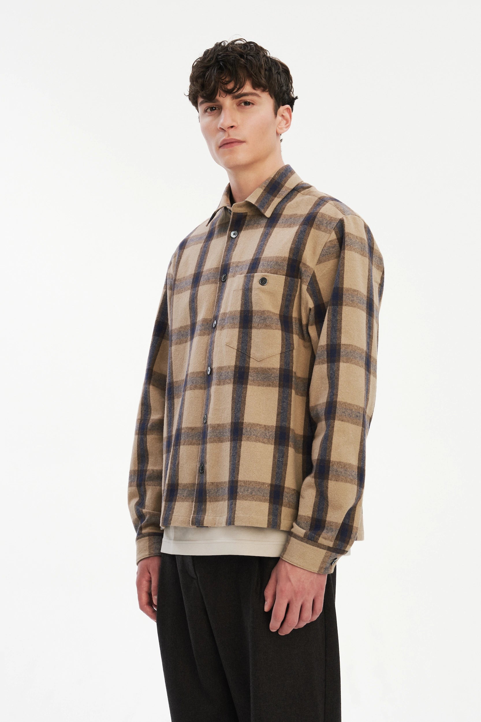 Overshirt in the Finest Italian Recycled Cotton, crafted in a timeless checked design