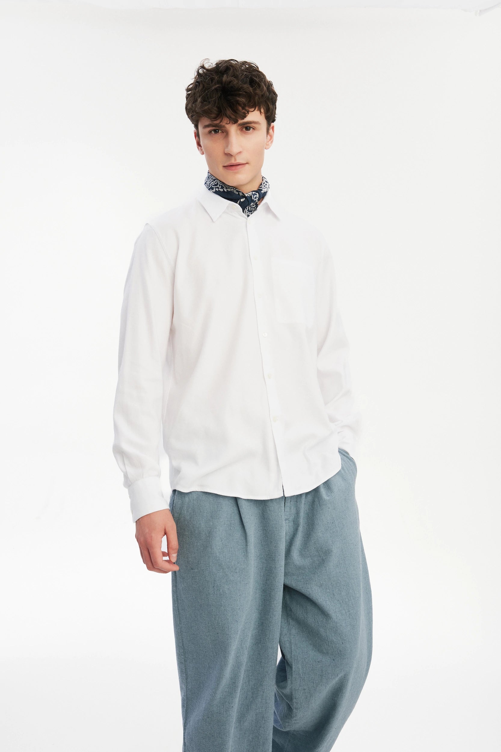 Feel Good Shirt in a White Very Soft Italian Lyocell and Cotton