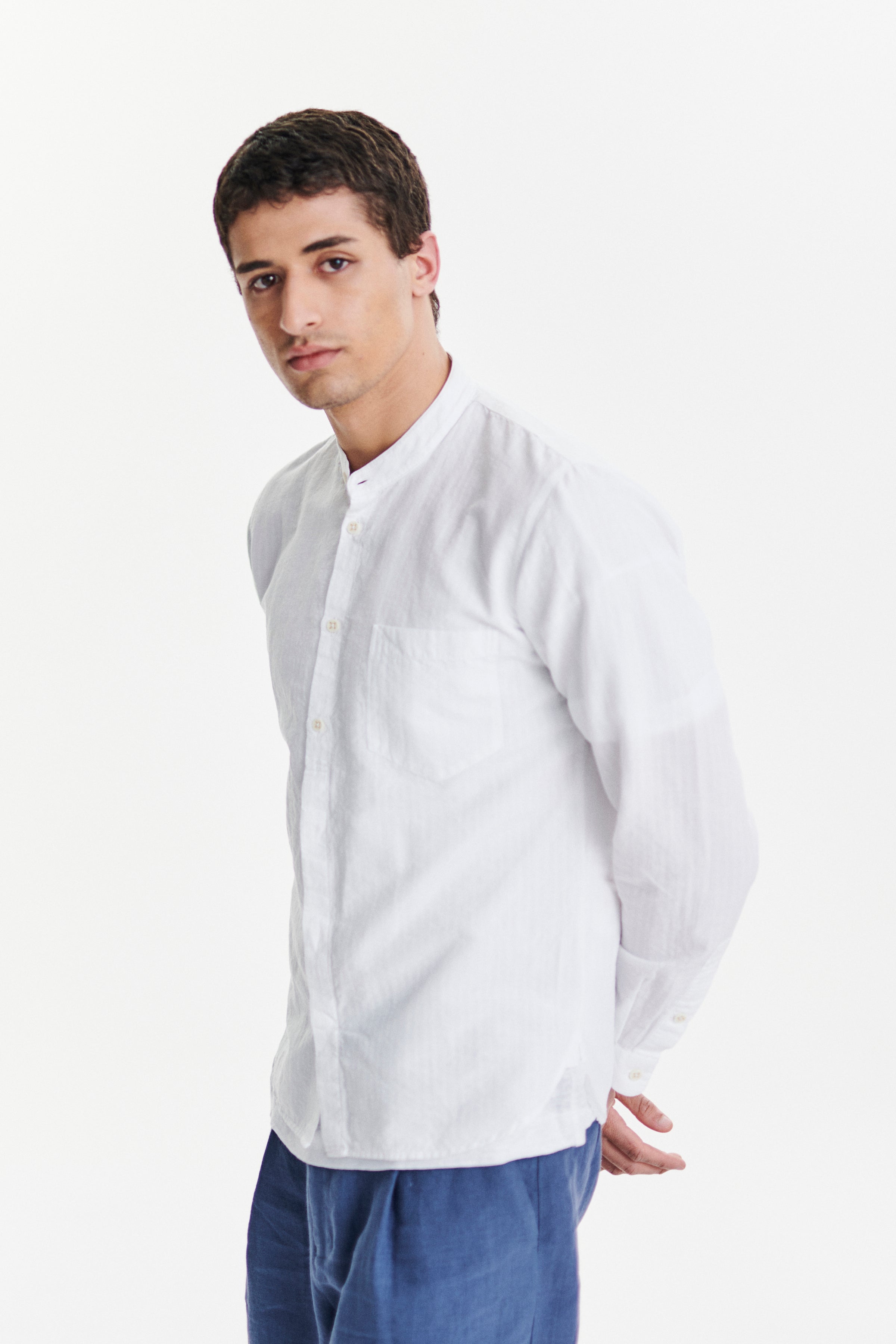 Zen Grandad Collar Shirt in a White Soft Portuguese Cotton and Linen Seersucker