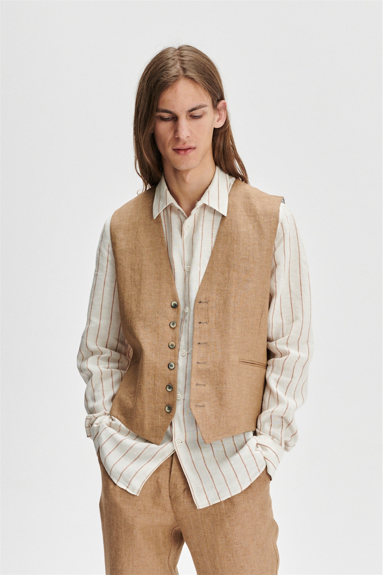 Vest in a Light Brown 100% Traceable Italian Linen by Albini
