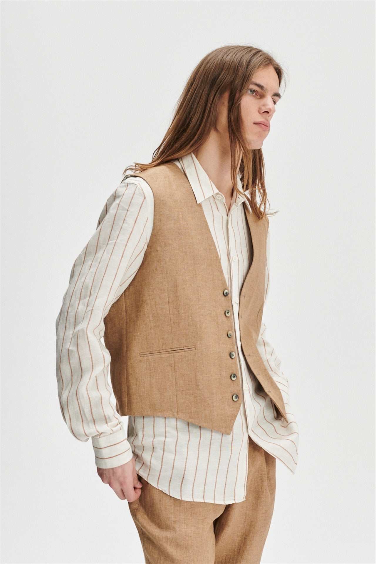 Vest in a Light Brown 100% Traceable Italian Linen by Albini