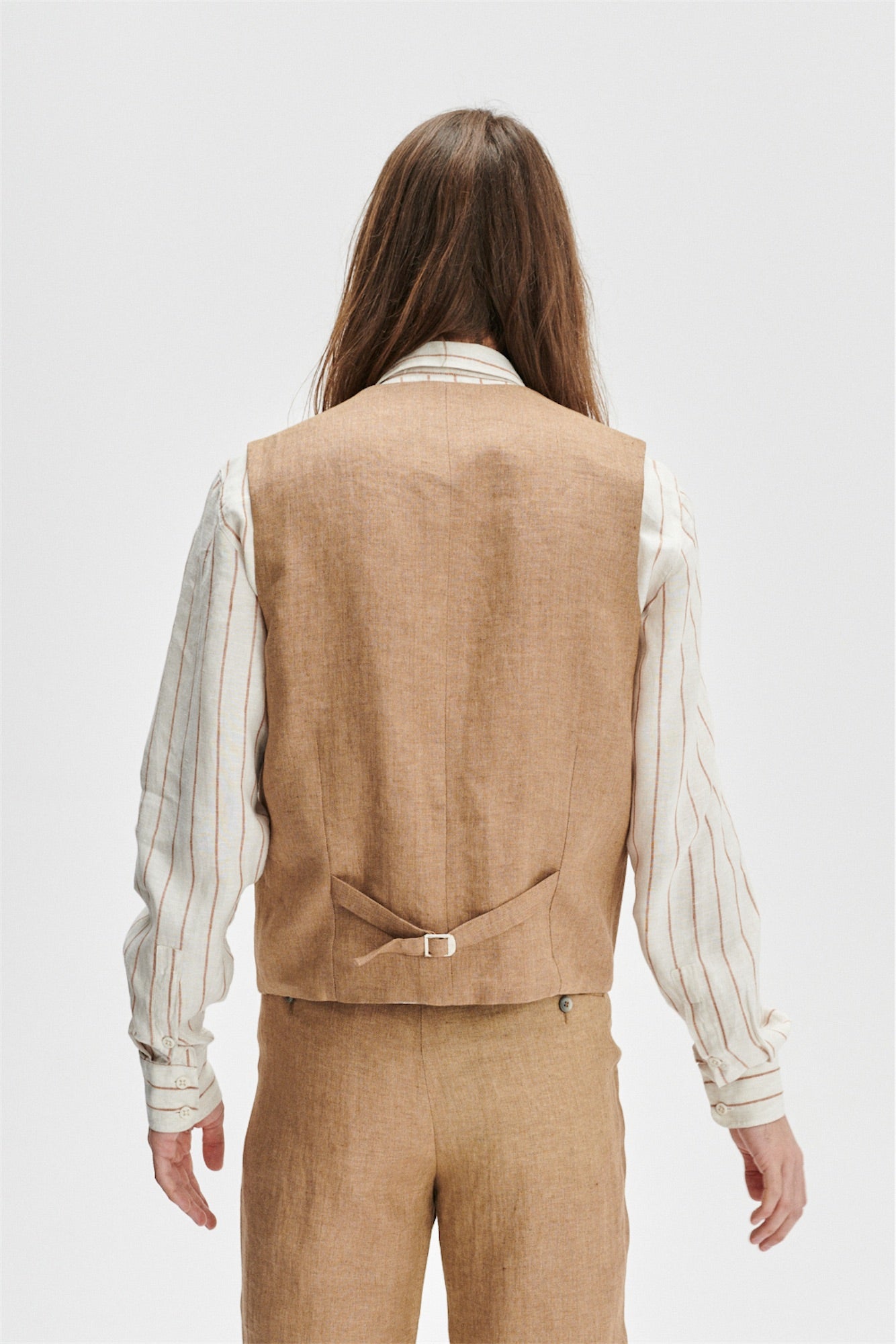 Vest in a Light Brown 100% Traceable Italian Linen by Albini