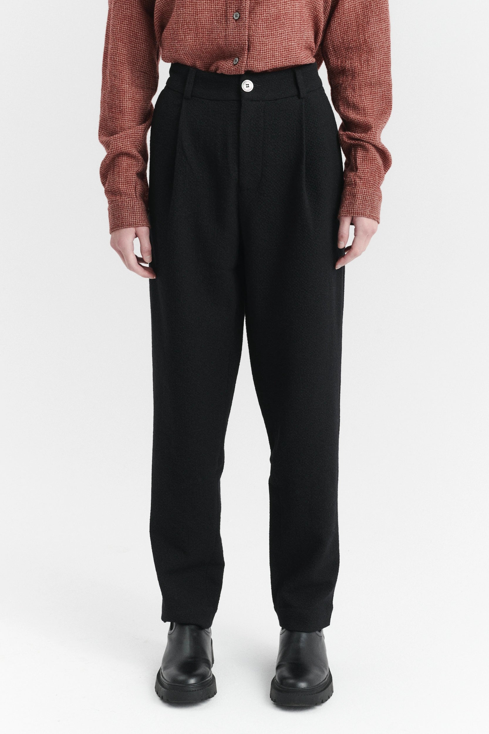 Women's Genuine Trousers in a Black Italian Virgin Wool and Cotton Seersucker