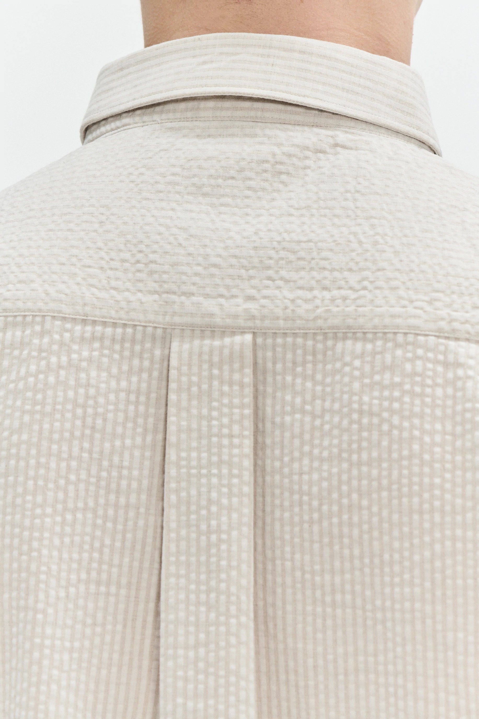 Overshirt in a Fine Beige Portuguese All Year Cotton Seersucker