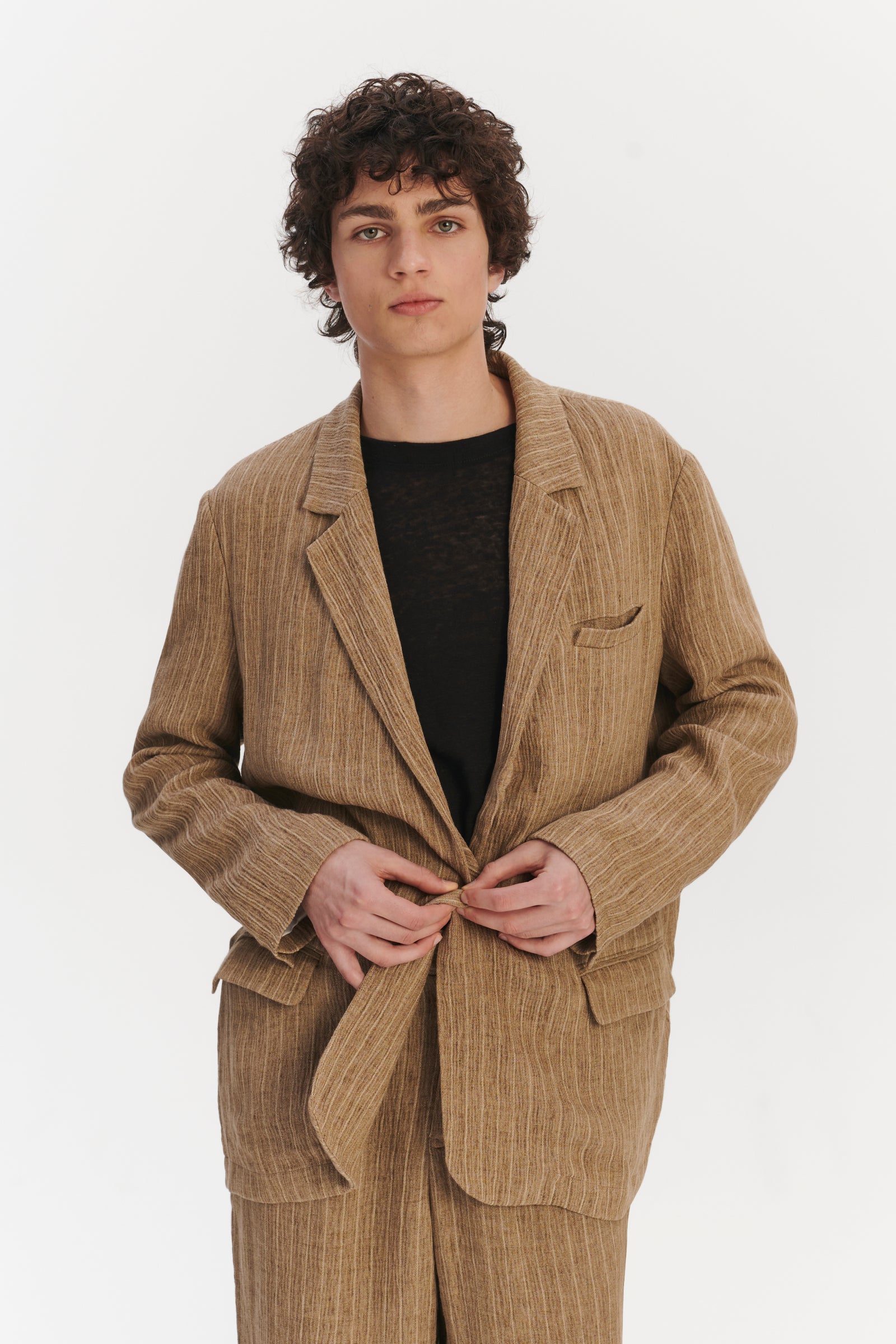 Oversized Layover Jacket in a Camel Fluid Italian Linen and Viscose