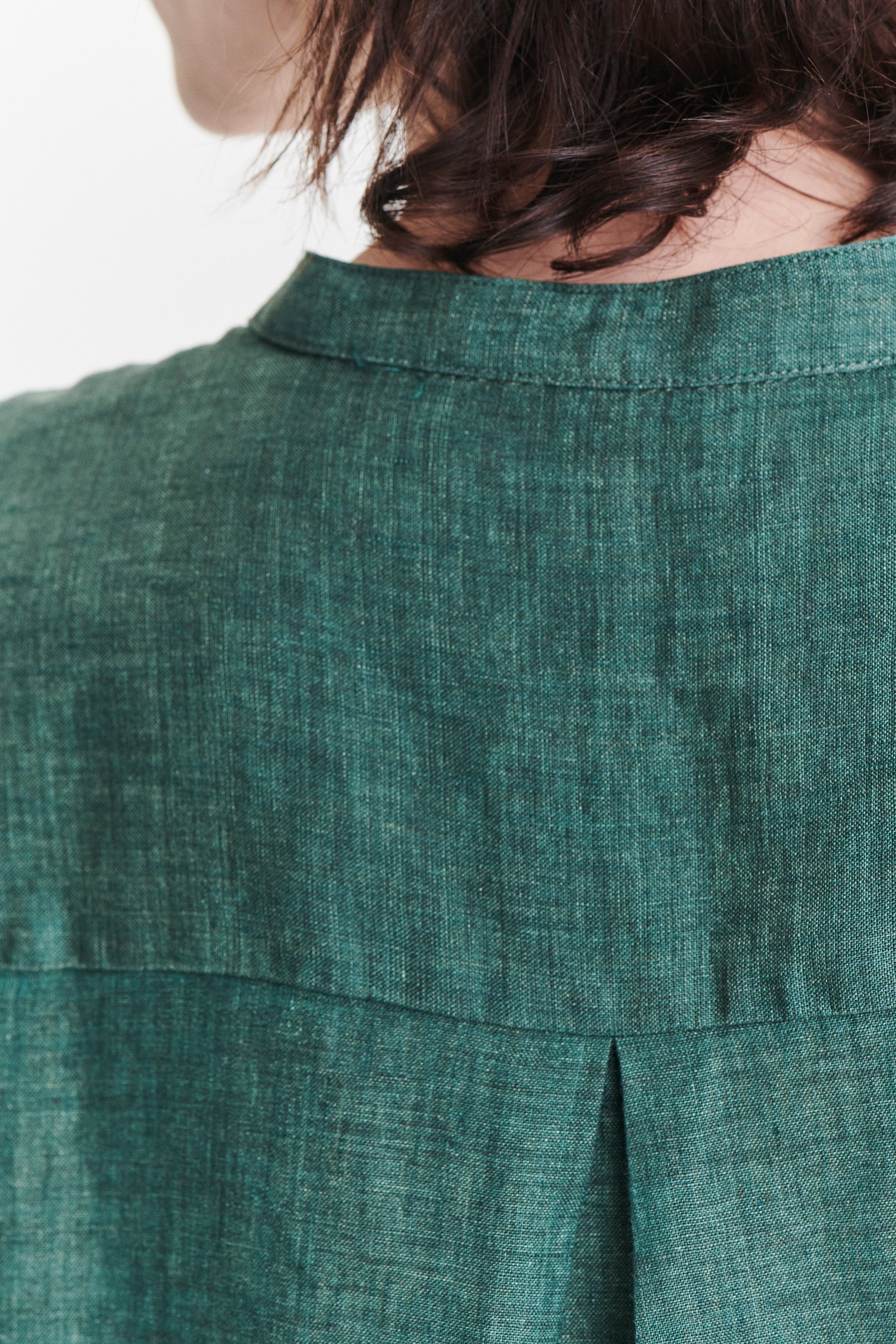 Pop-Over Tunic Dress in a Delavé Green Italian Masters of Linen