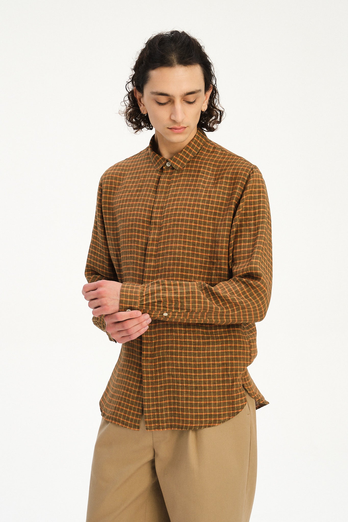 Cute Round Collar Shirt in Orange Brown Check