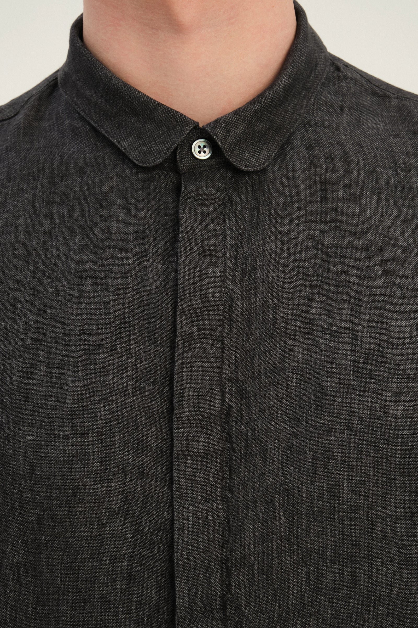 Cute Round Collar Shirt in Pure Linen