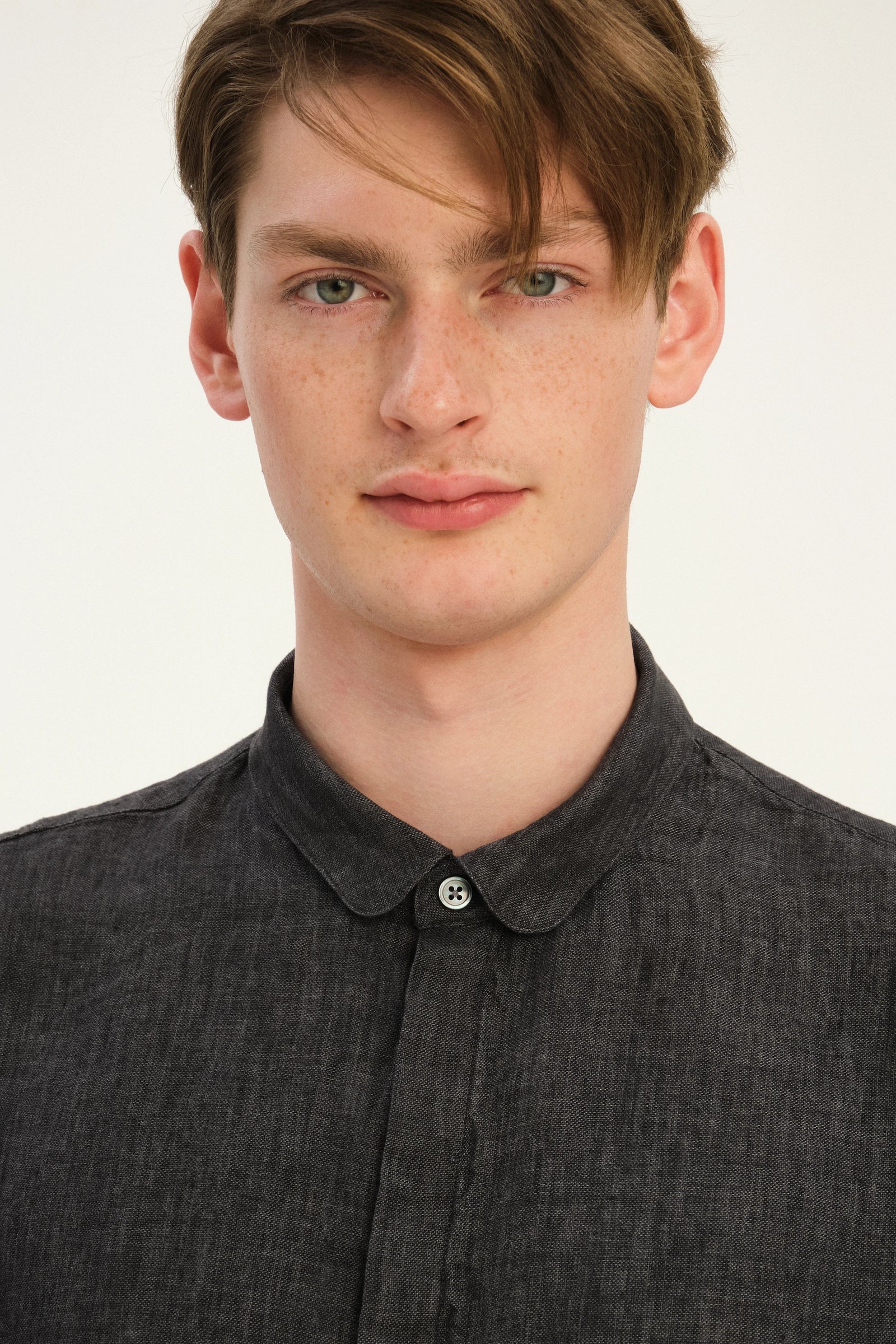 Cute Round Collar Shirt in Pure Linen