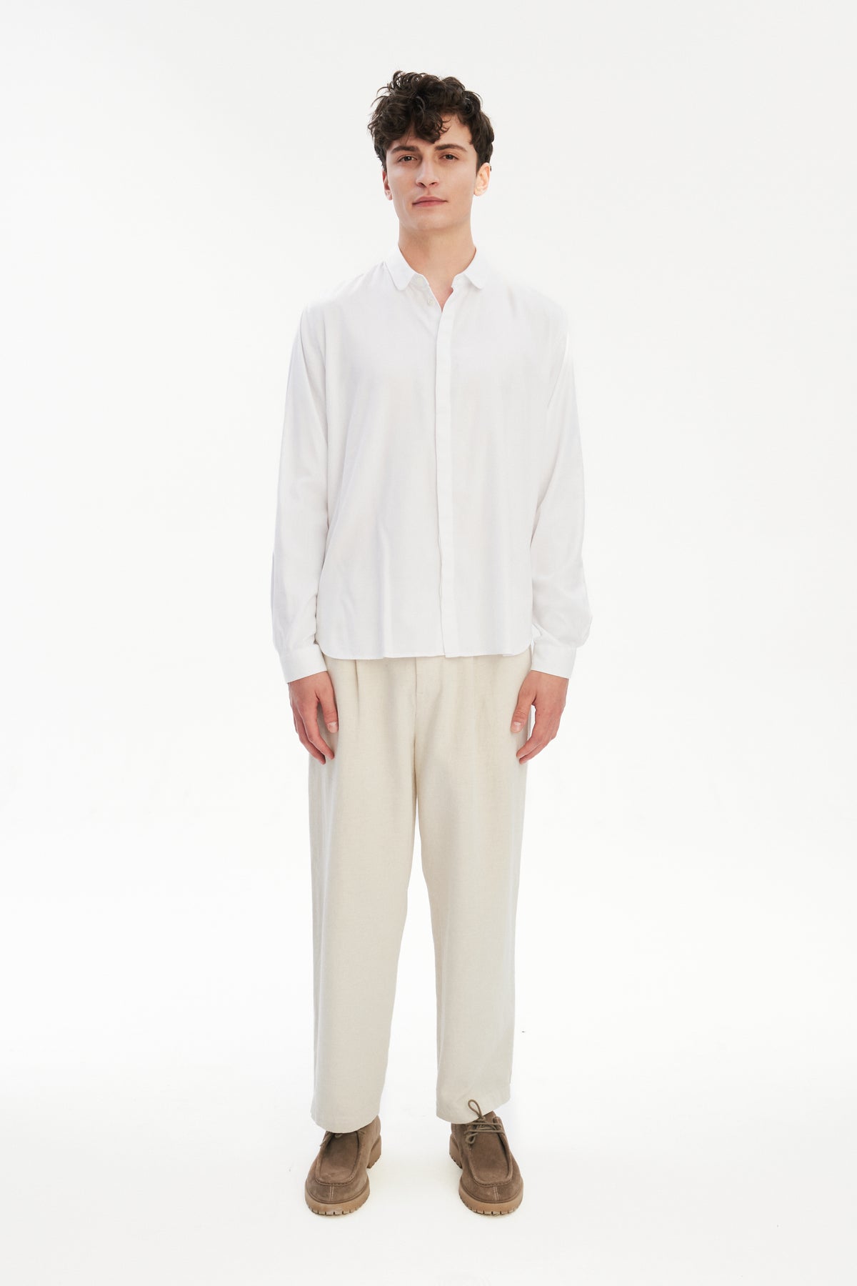 Cute Shirt in a White Very Soft Italian Lyocell and Cotton