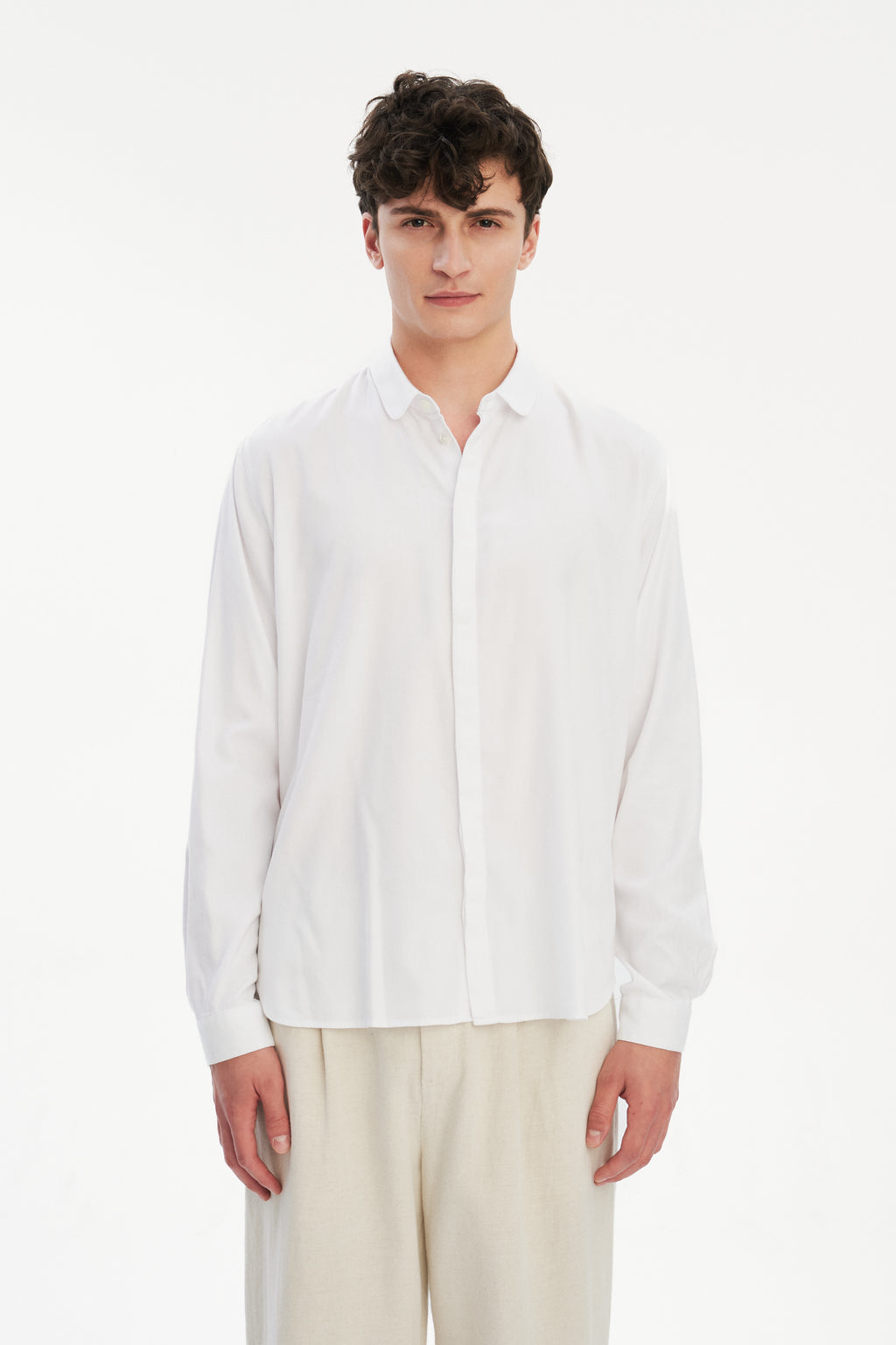 Cute Shirt in a White Very Soft Italian Lyocell and Cotton