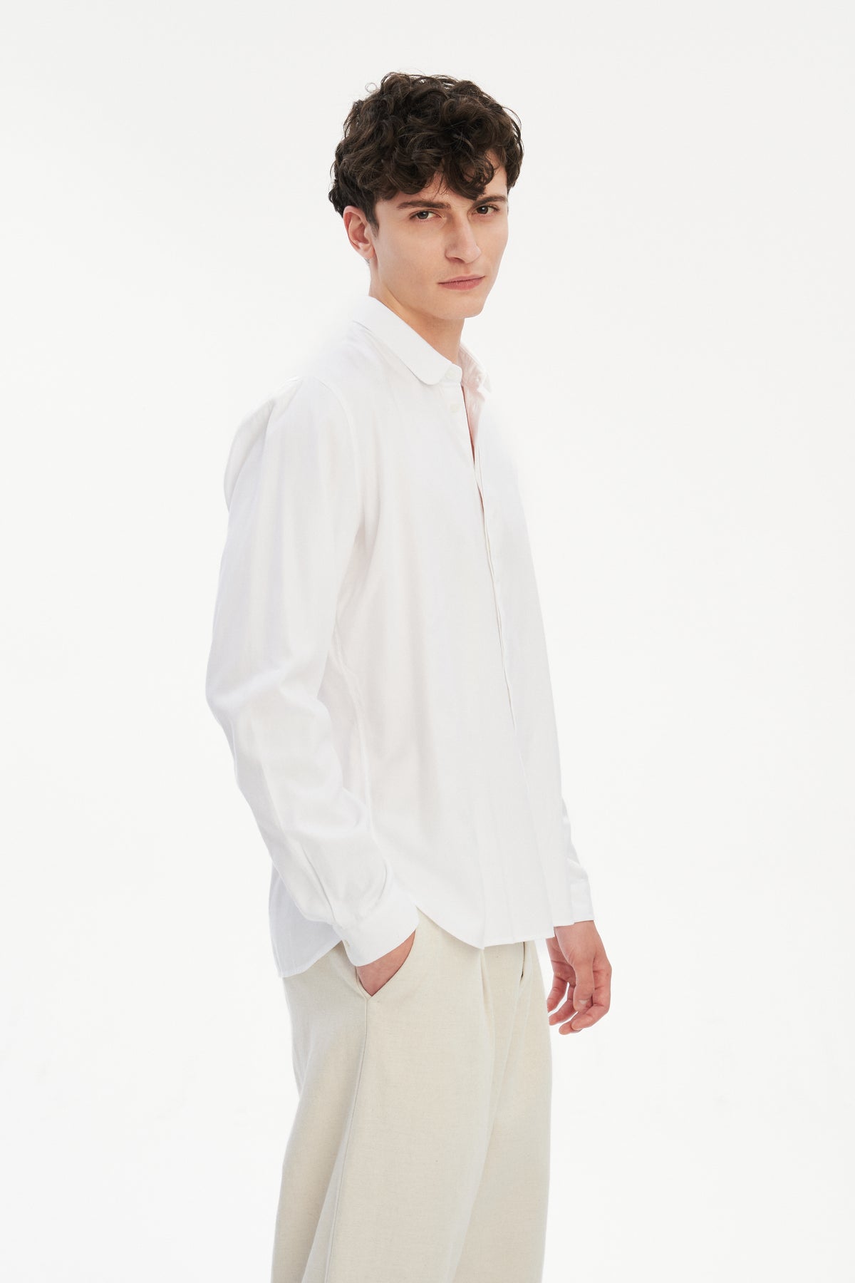 Cute Shirt in a White Very Soft Italian Lyocell and Cotton