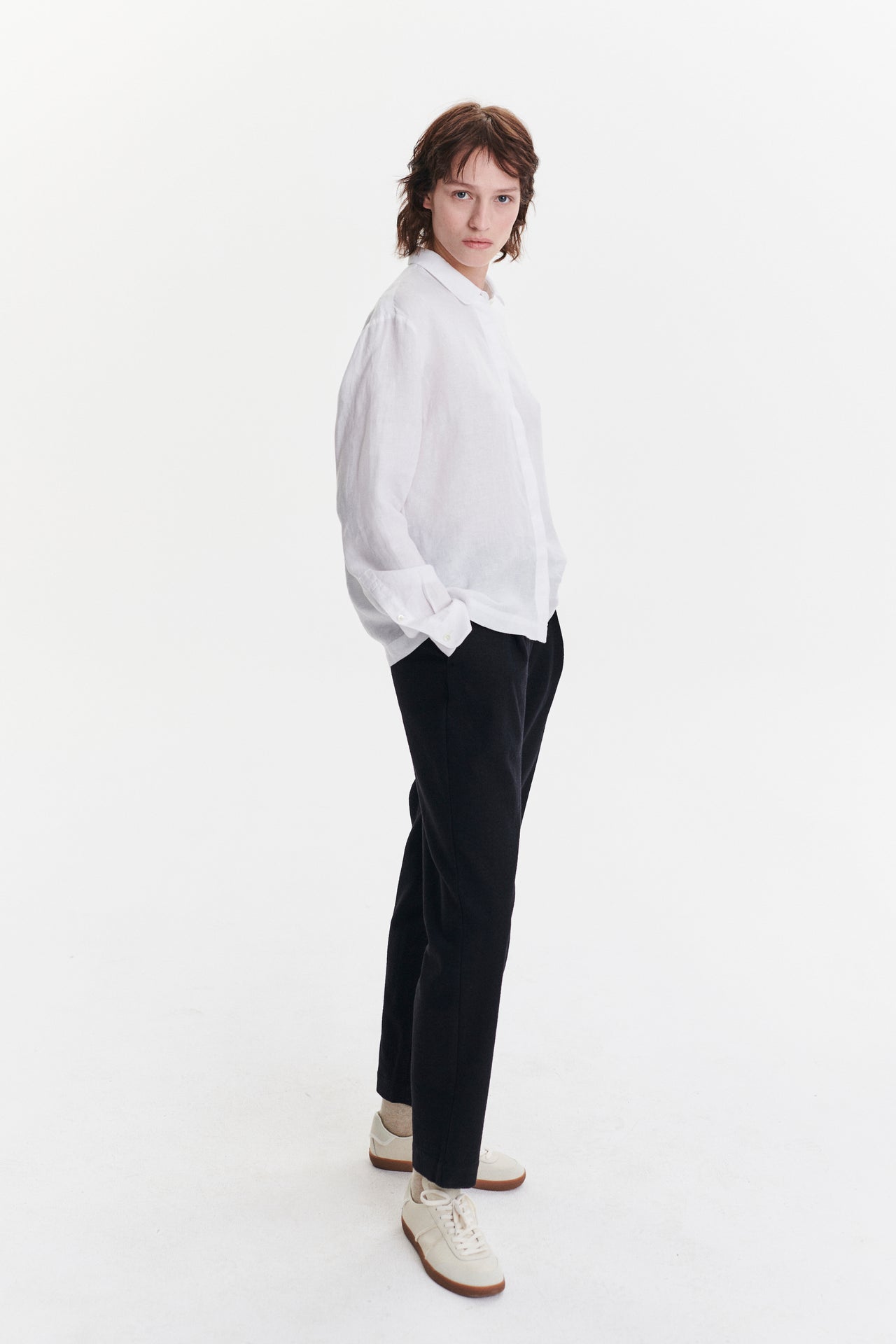 Cute Round Collar Shirt in a White Soft Linen