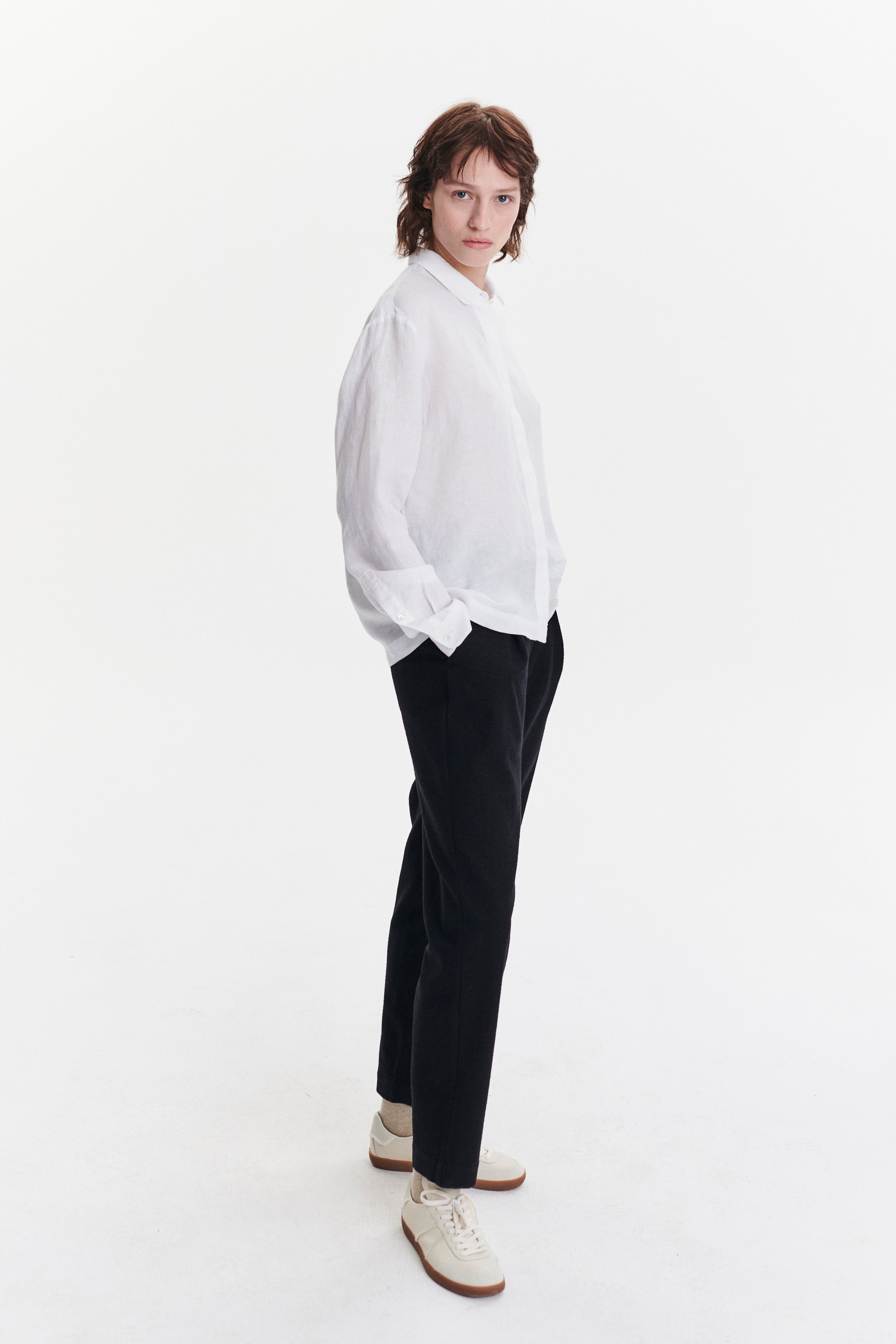 Cute Round Collar Shirt in a White Soft Linen