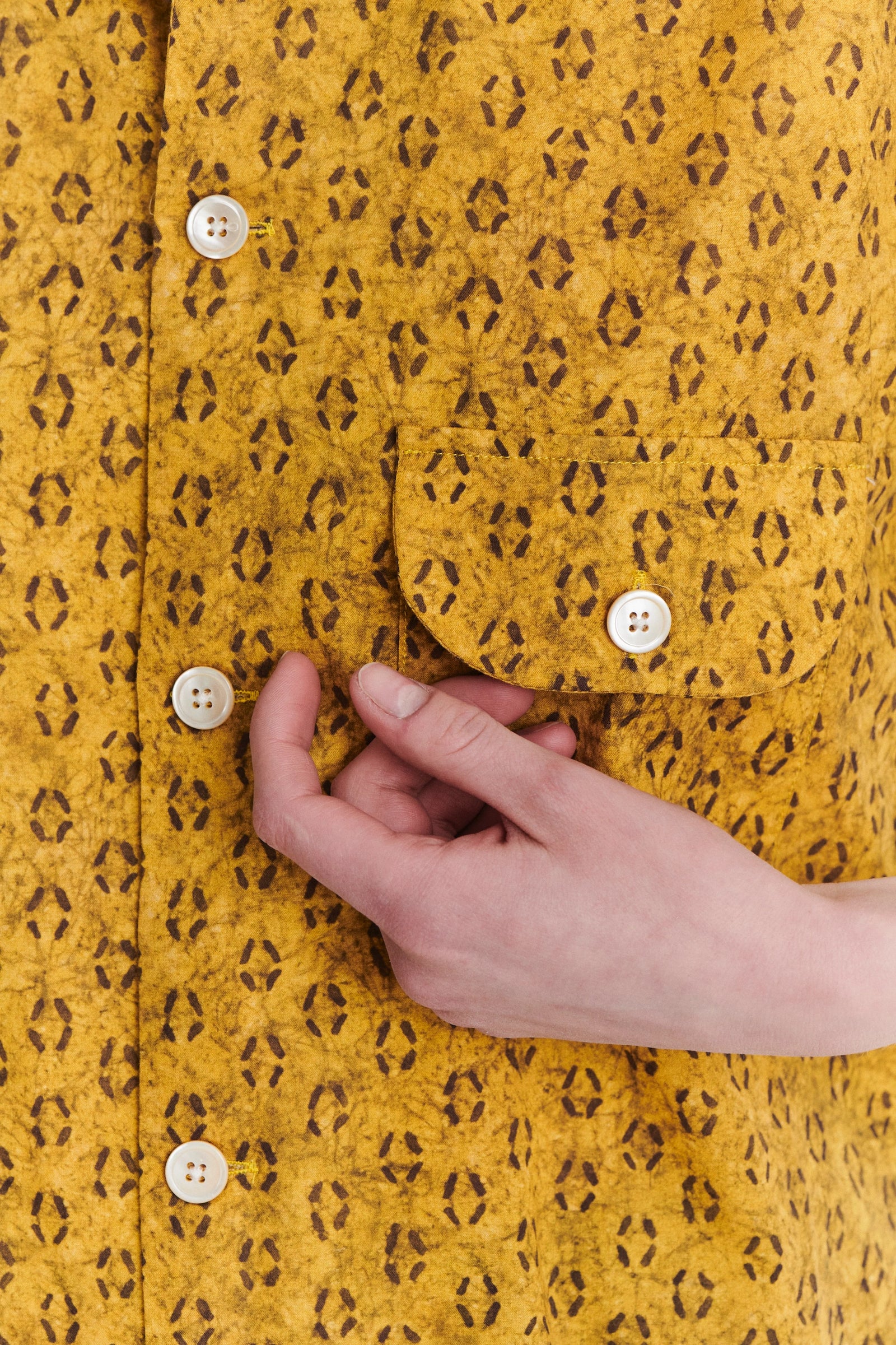 Unisex Short Sleeve Camp Collar Shirt in a Curcuma and Sepia Italian Cotton