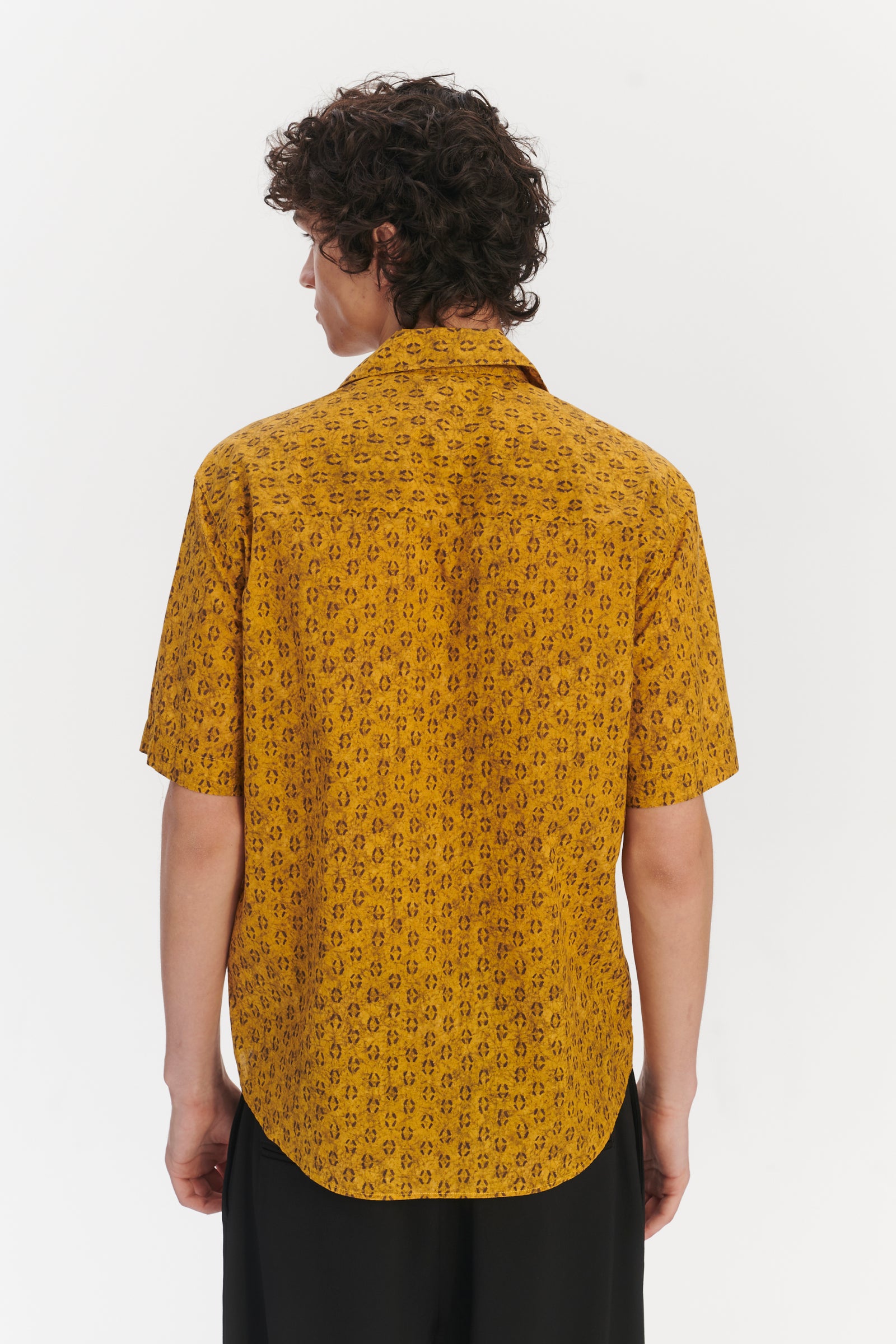 Short Sleeve Camp Collar Shirt in a Curcuma and Sepia Italian Cotton