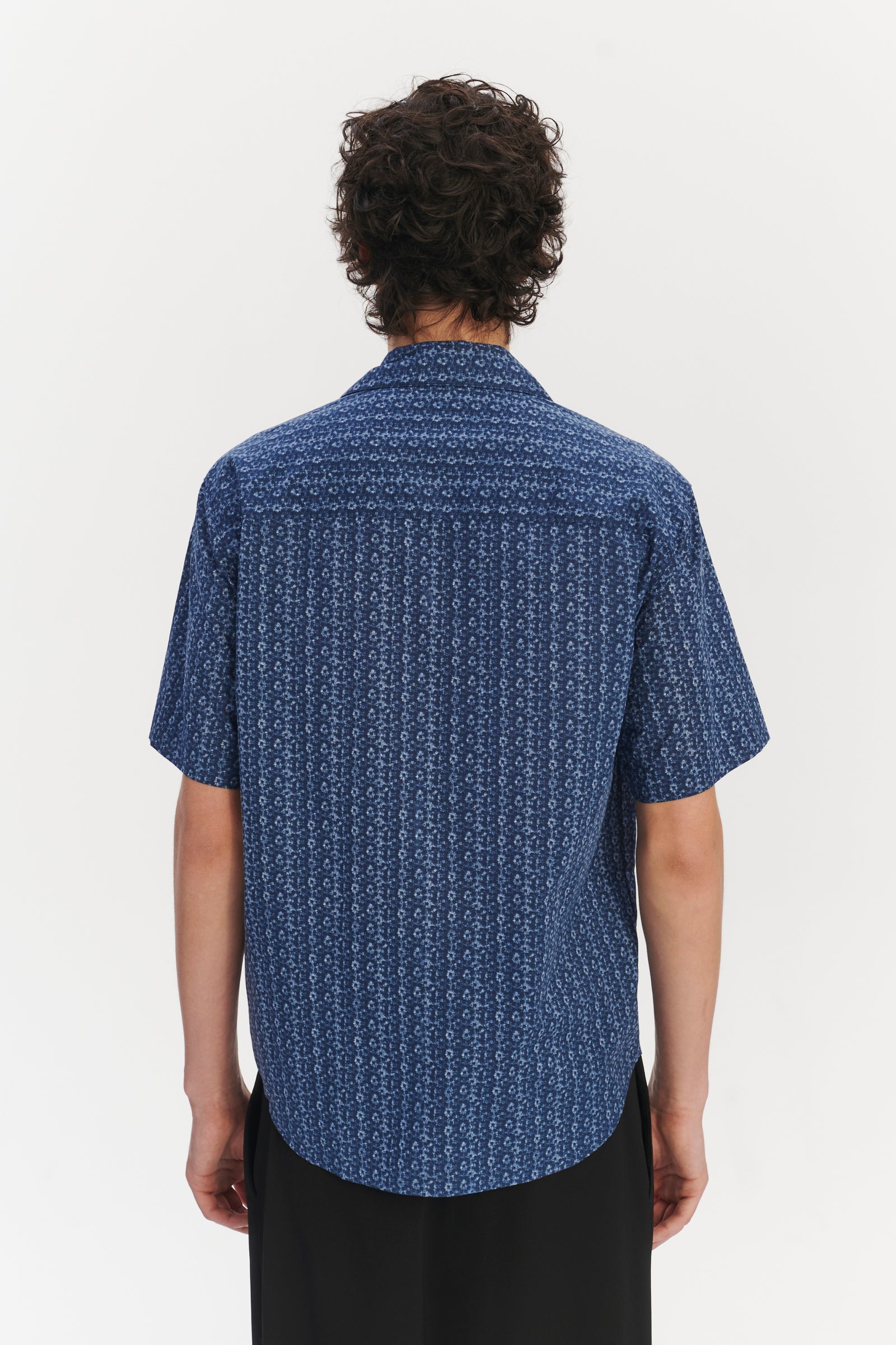 Short Sleeve Camp Collar Shirt in a Blue Abstract Flower Print Italian Cotton