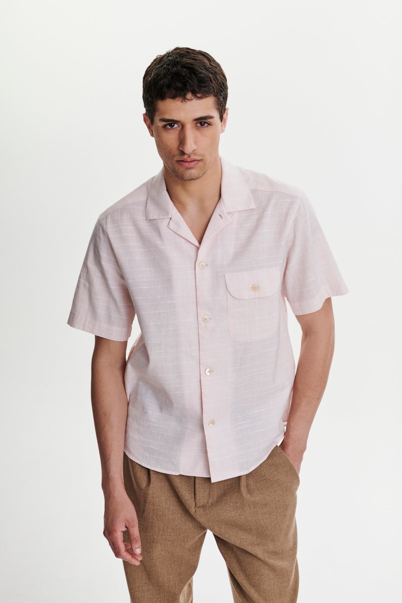 Short Sleeve Camp Collar Shirt in a Subtle Pink Mix of Portuguese Cotton, Linen and Pineapple