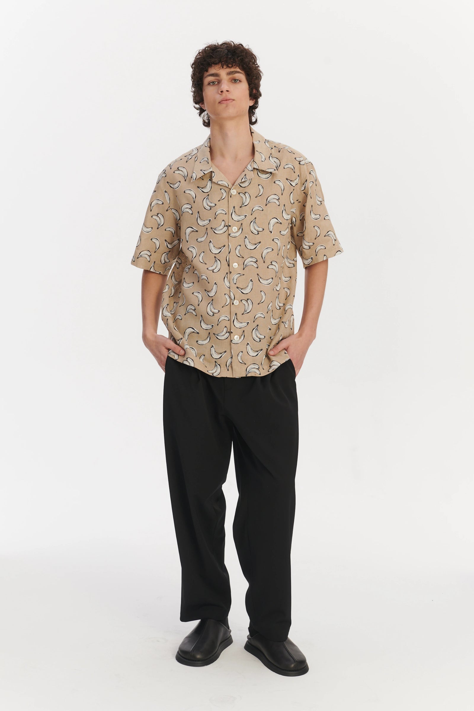Short Sleeve Relaxed Cuban Collar Shirt in a Beige, White and Black Fine Italian Linen