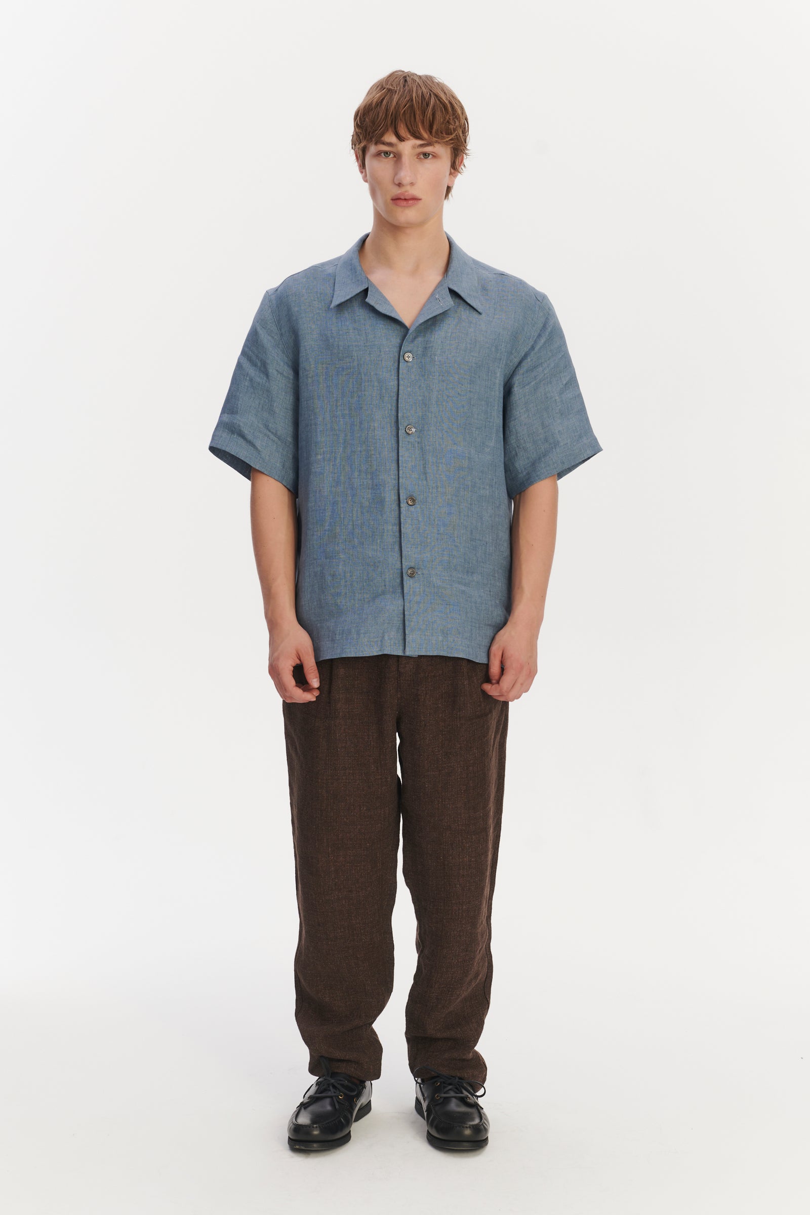 Cuban Collar Shirt in a Grey Sky Blue Italian Oxford Linen