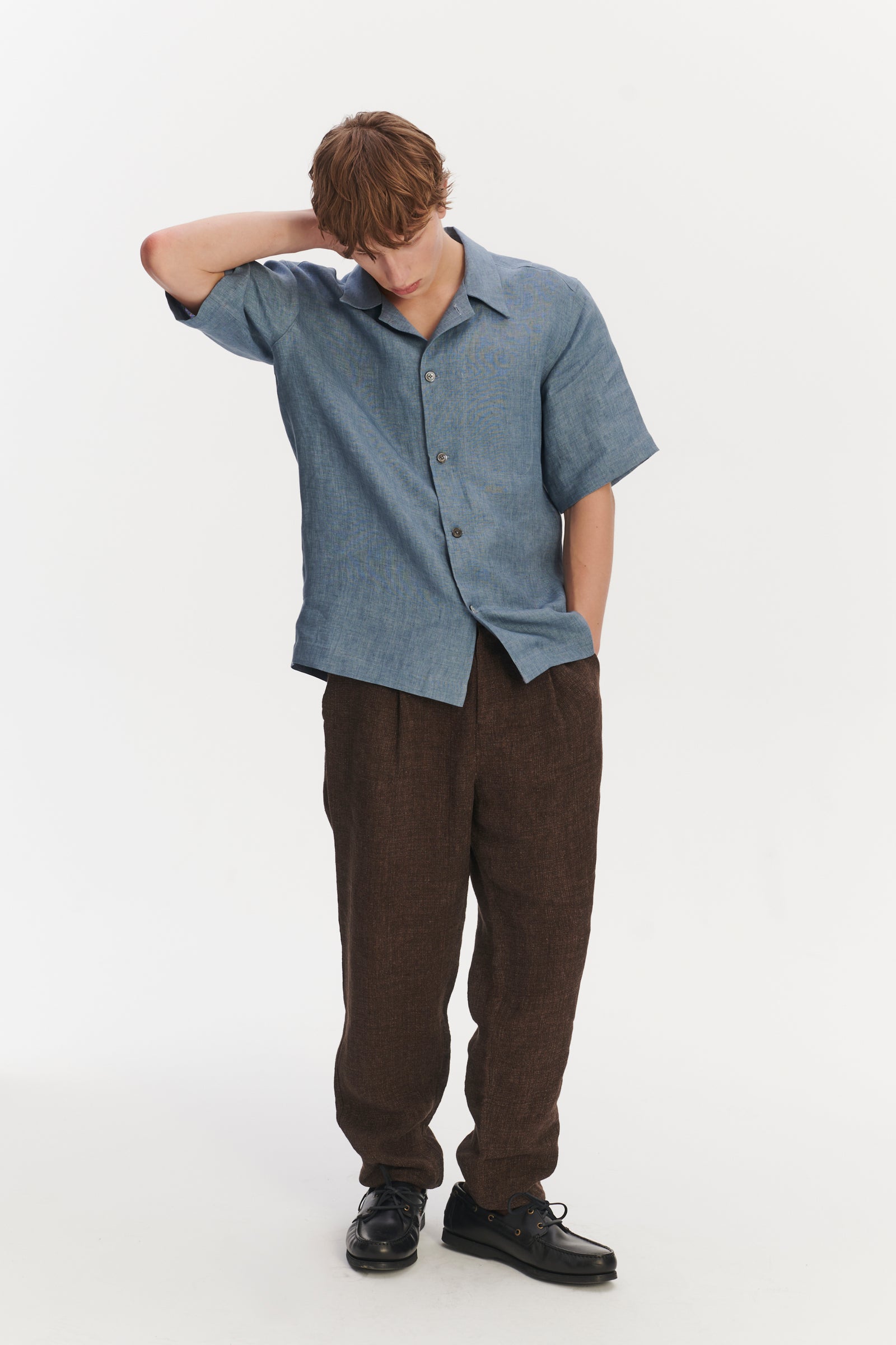 Cuban Collar Shirt in a Grey Sky Blue Italian Oxford Linen