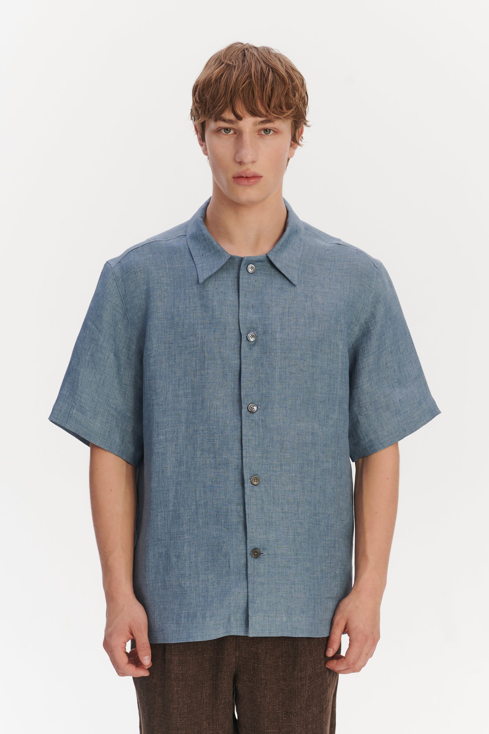 Cuban Collar Shirt in a Grey Sky Blue Italian Oxford Linen