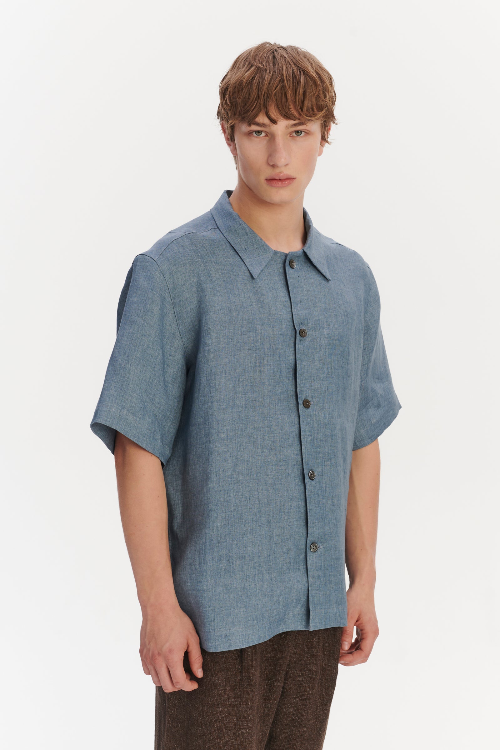 Cuban Collar Shirt in a Grey Sky Blue Italian Oxford Linen