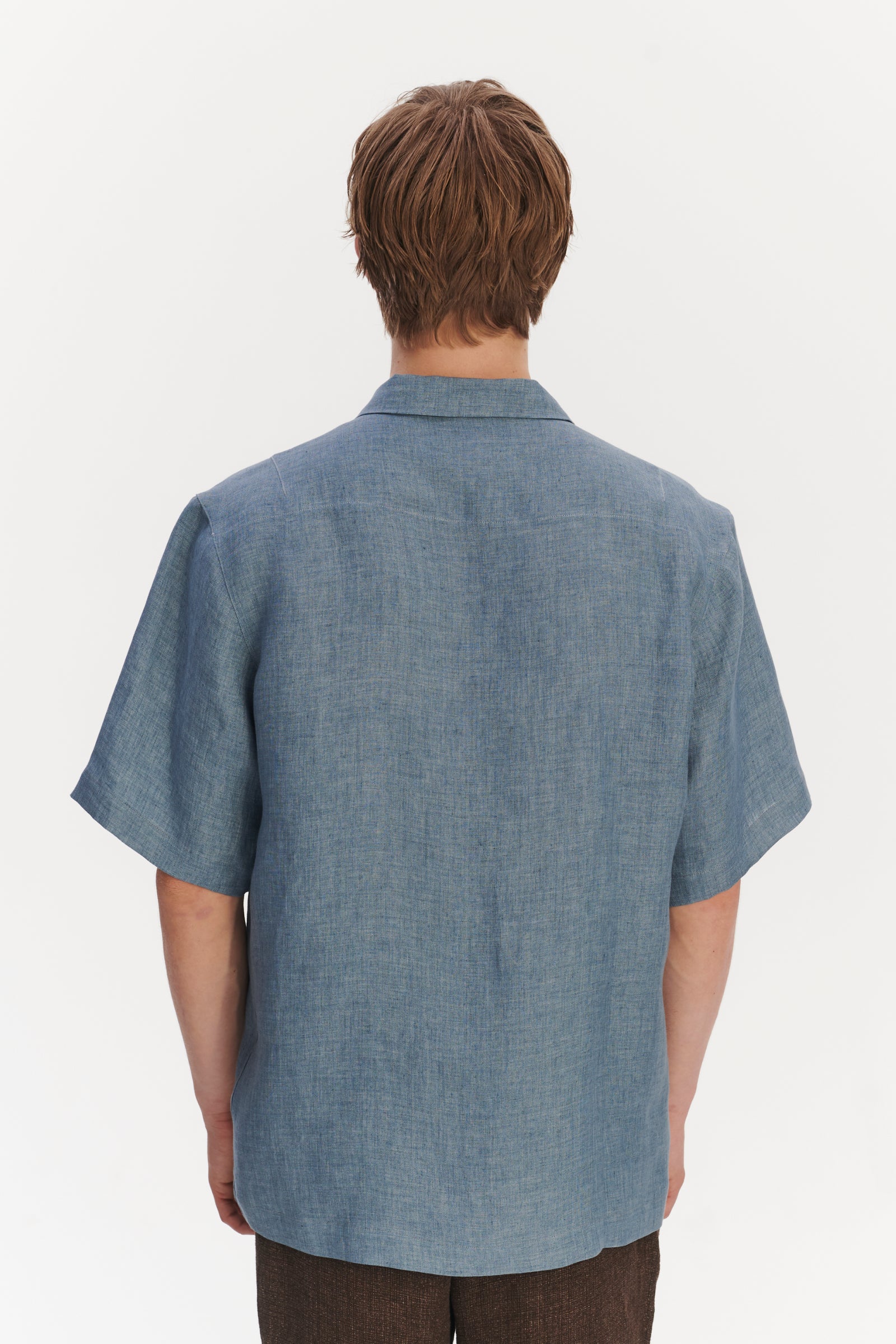 Cuban Collar Shirt in a Grey Sky Blue Italian Oxford Linen