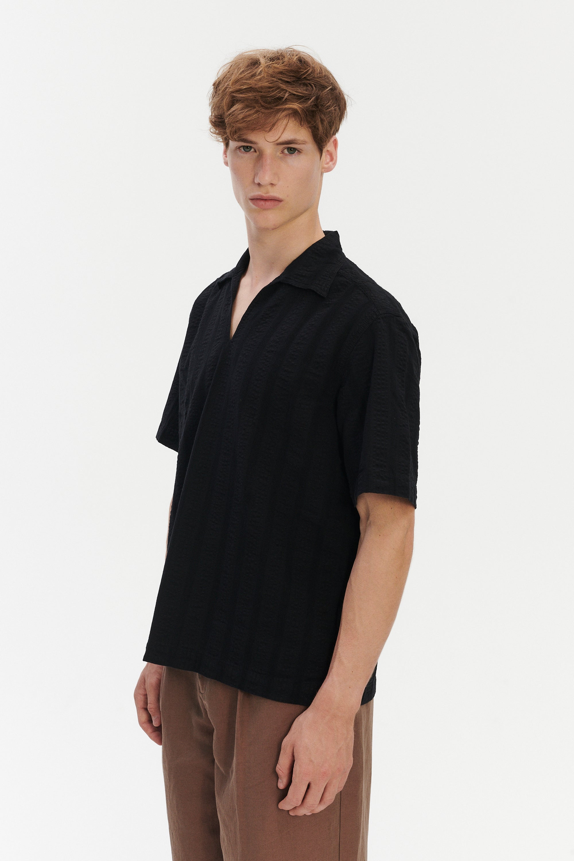 Short Sleeve Pop Over Shirt in Black Jacquard Cotton