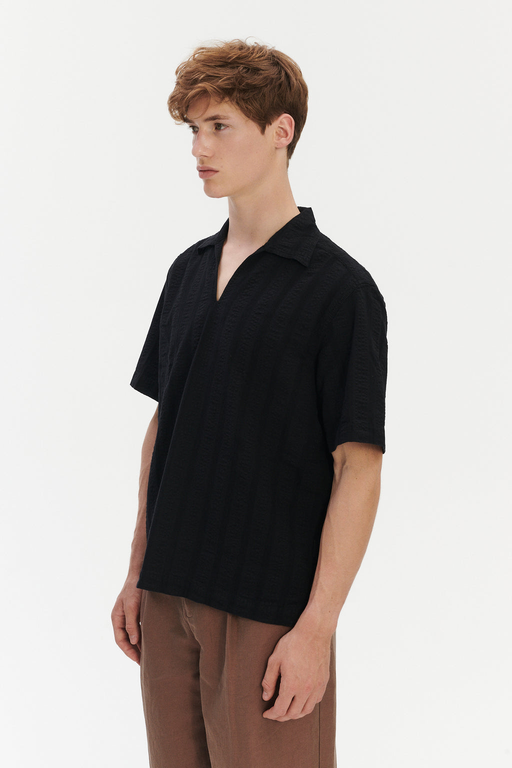 Short Sleeve Pop Over Shirt in Black Jacquard Cotton