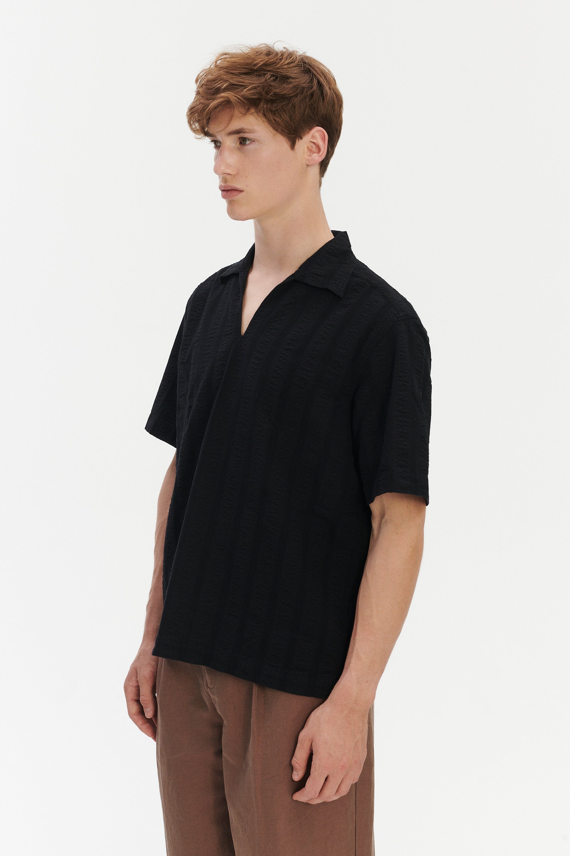 Short Sleeve Pop Over Shirt in Black Jacquard Cotton