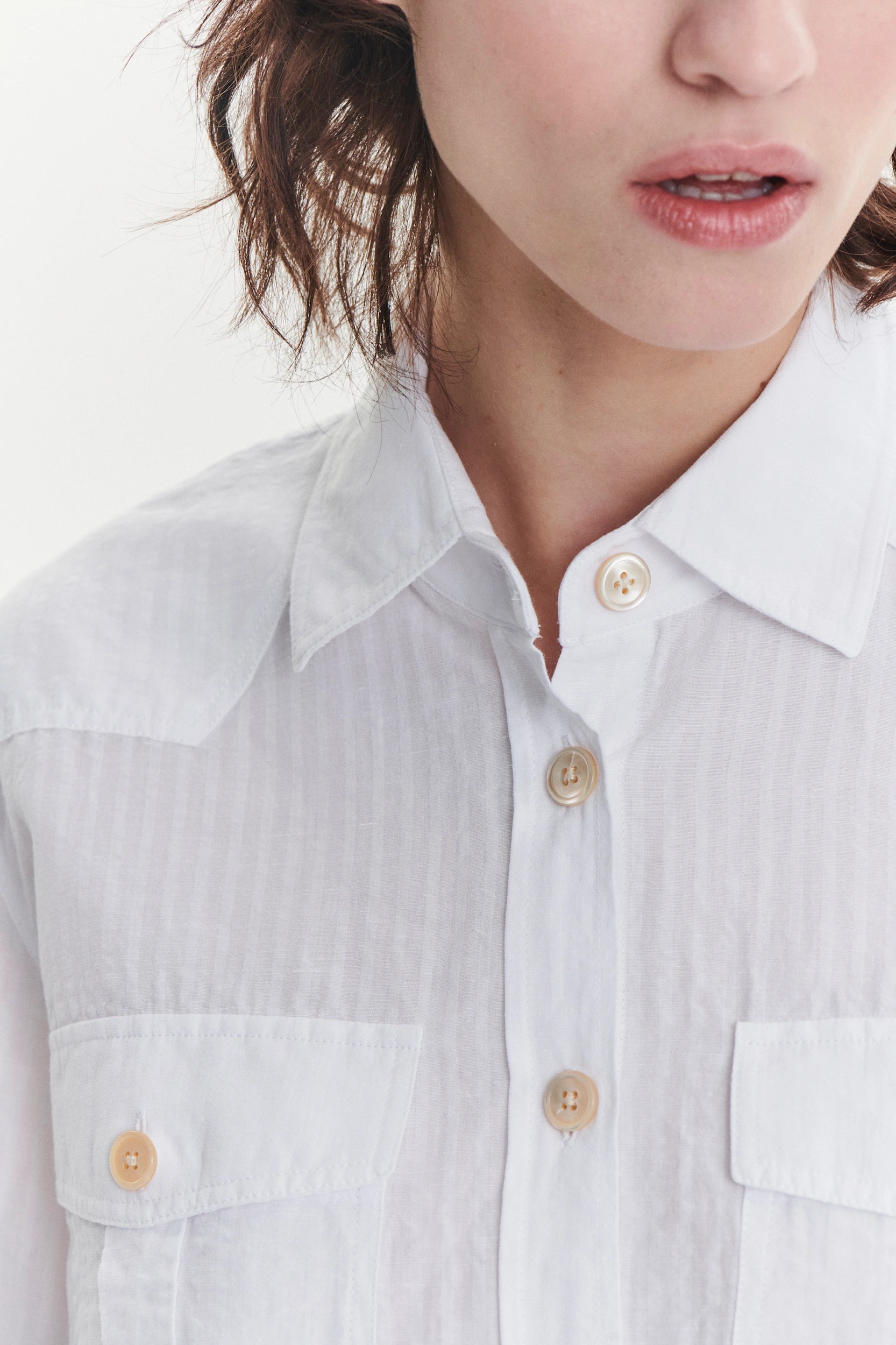 Shirt Jacket in a White Soft Portuguese Cotton and Linen Seersucker