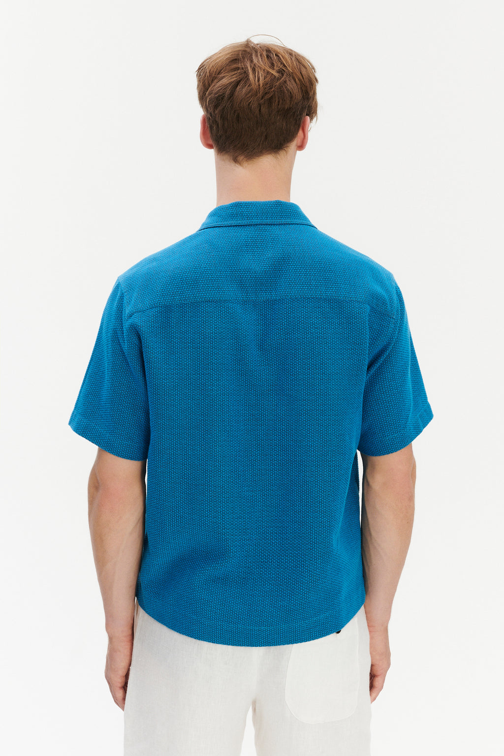 Camp Collar Shirt  in a Structured and Light Cotton