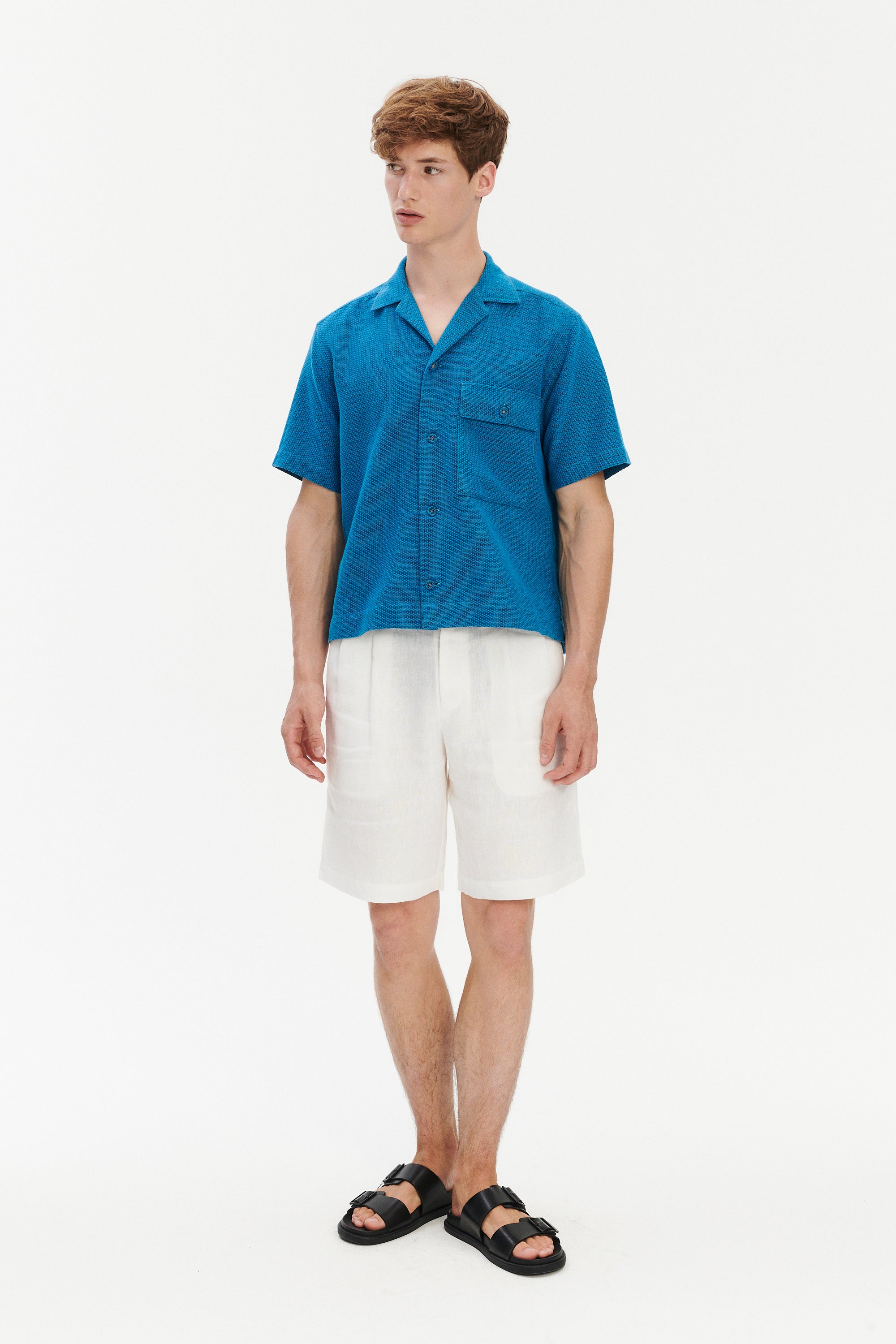 Camp Collar Shirt  in a Structured and Light Cotton