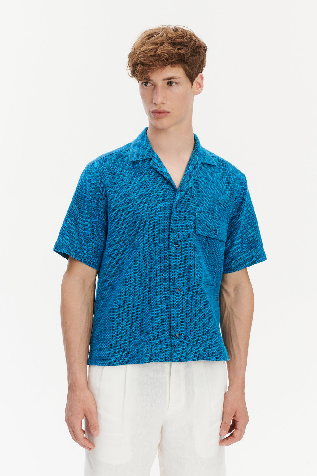 Camp Collar Shirt  in a Structured and Light Cotton