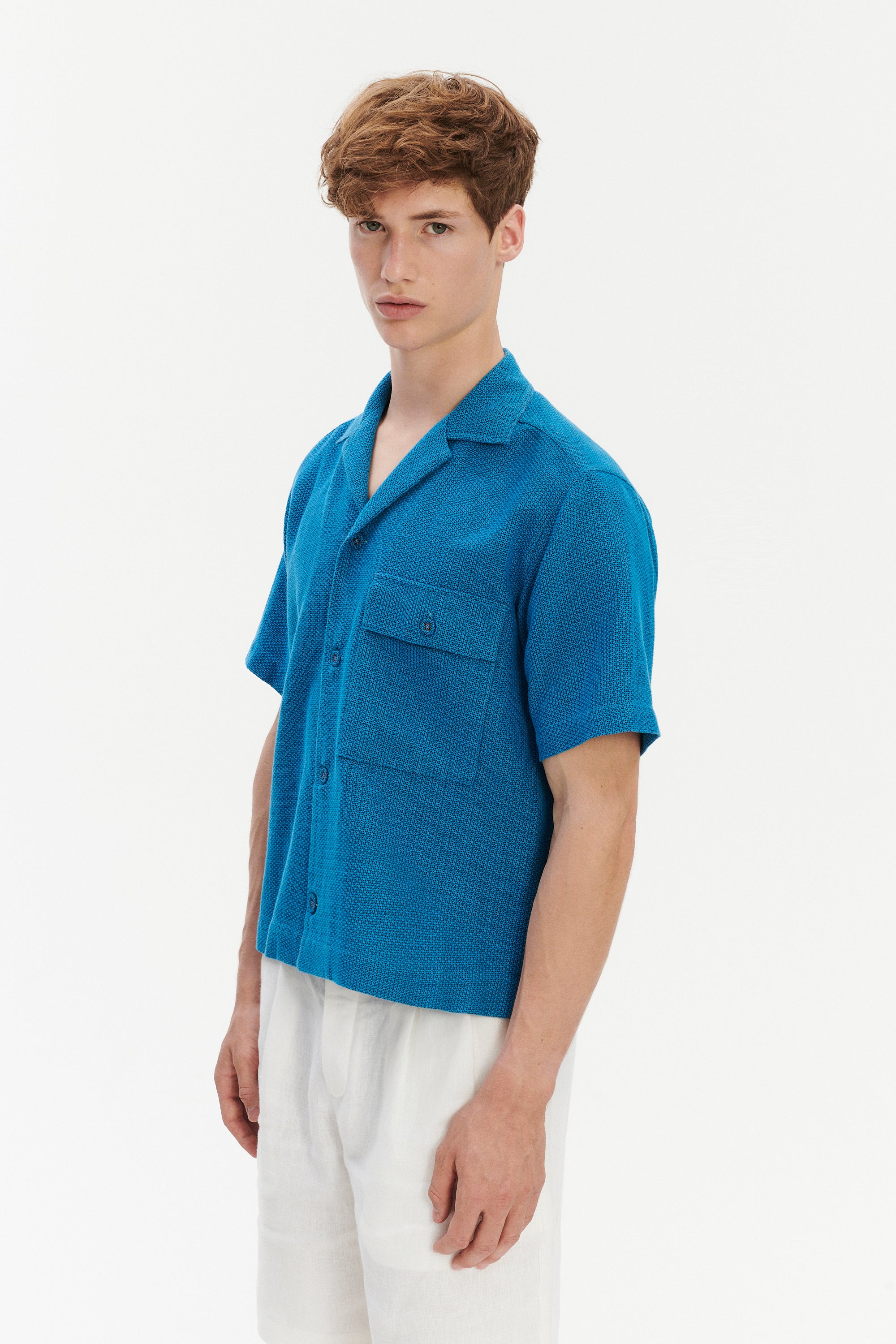 Camp Collar Shirt  in a Structured and Light Cotton