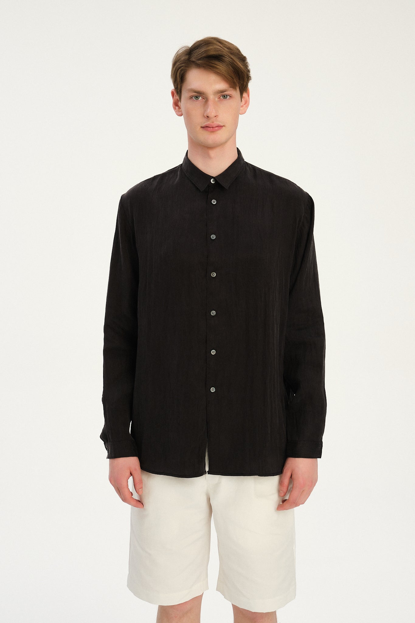 Breda Boxy Shirt in an Anthracite Japanese Lyocell Blend