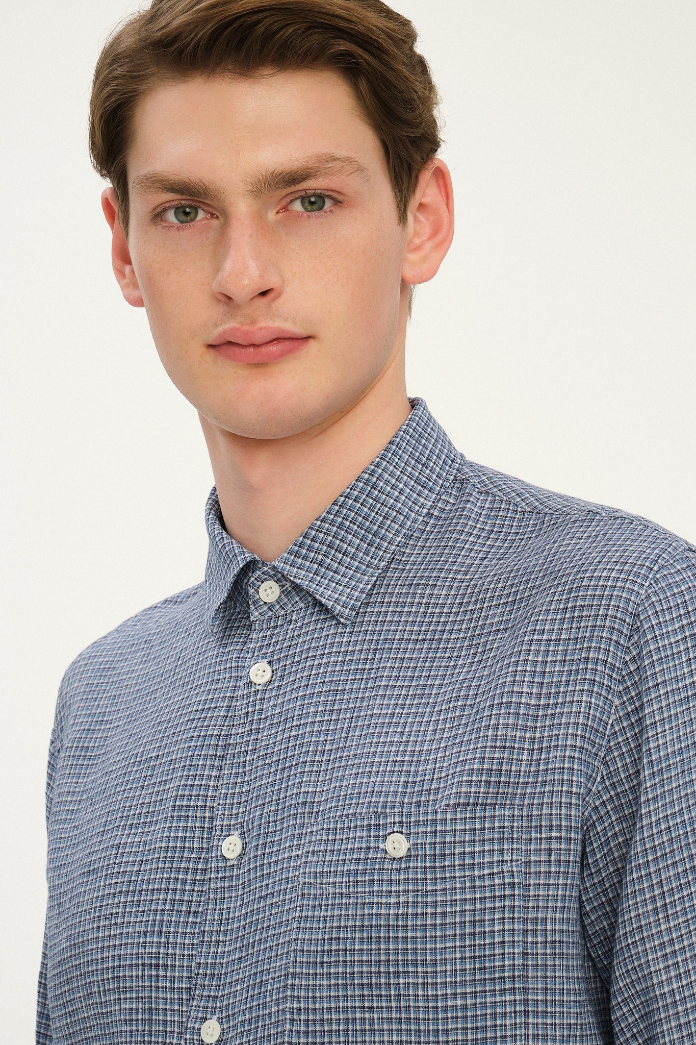 Strong Shirt in a Blue and White Mini Check Italian Linen