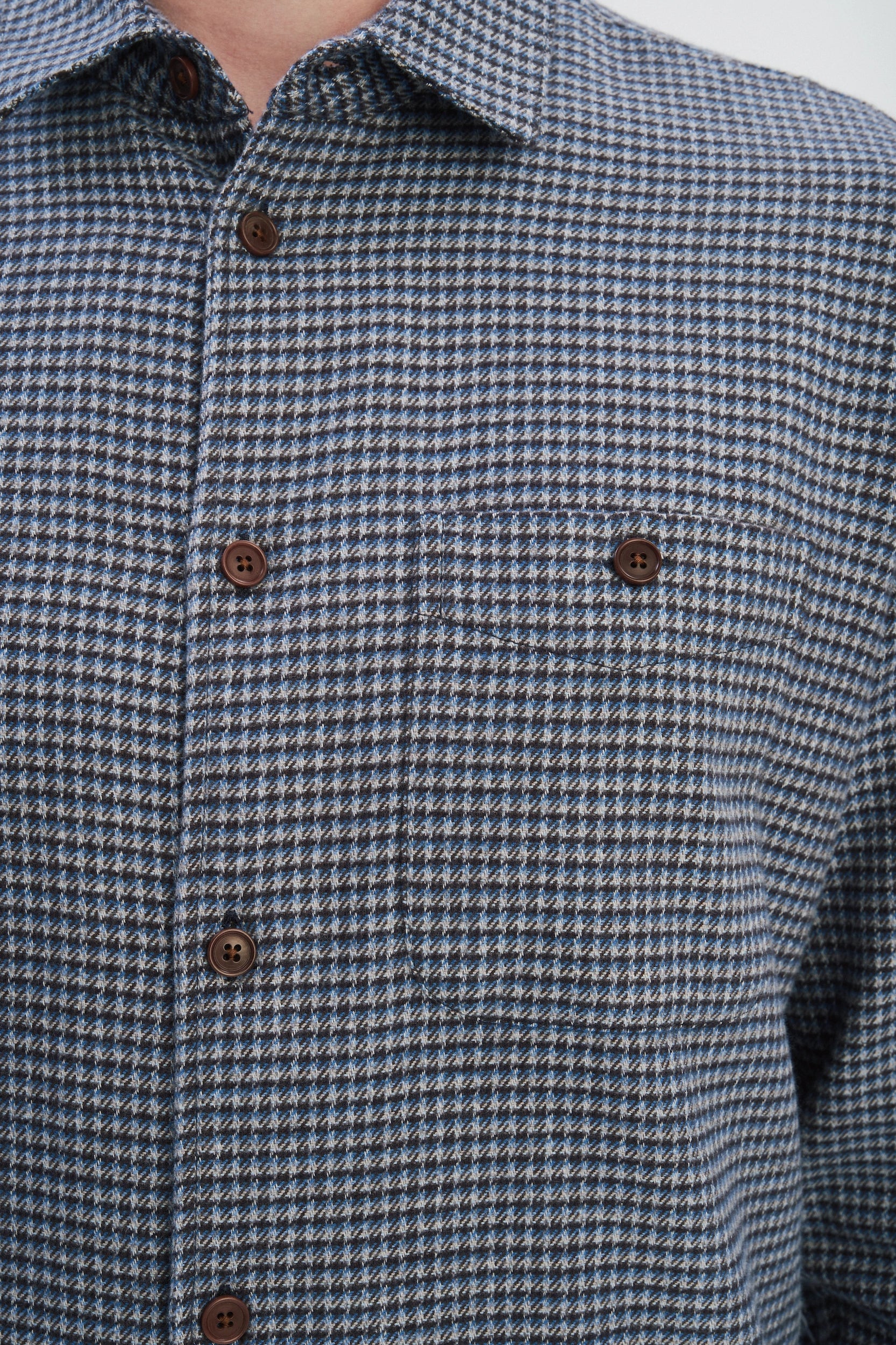 Strong Shirt in a Navy Blue Portuguese Cotton Flannel