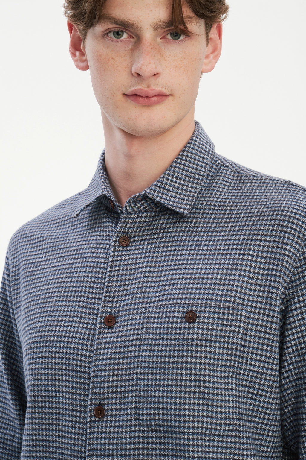 Strong Shirt in a Navy Blue Portuguese Cotton Flannel