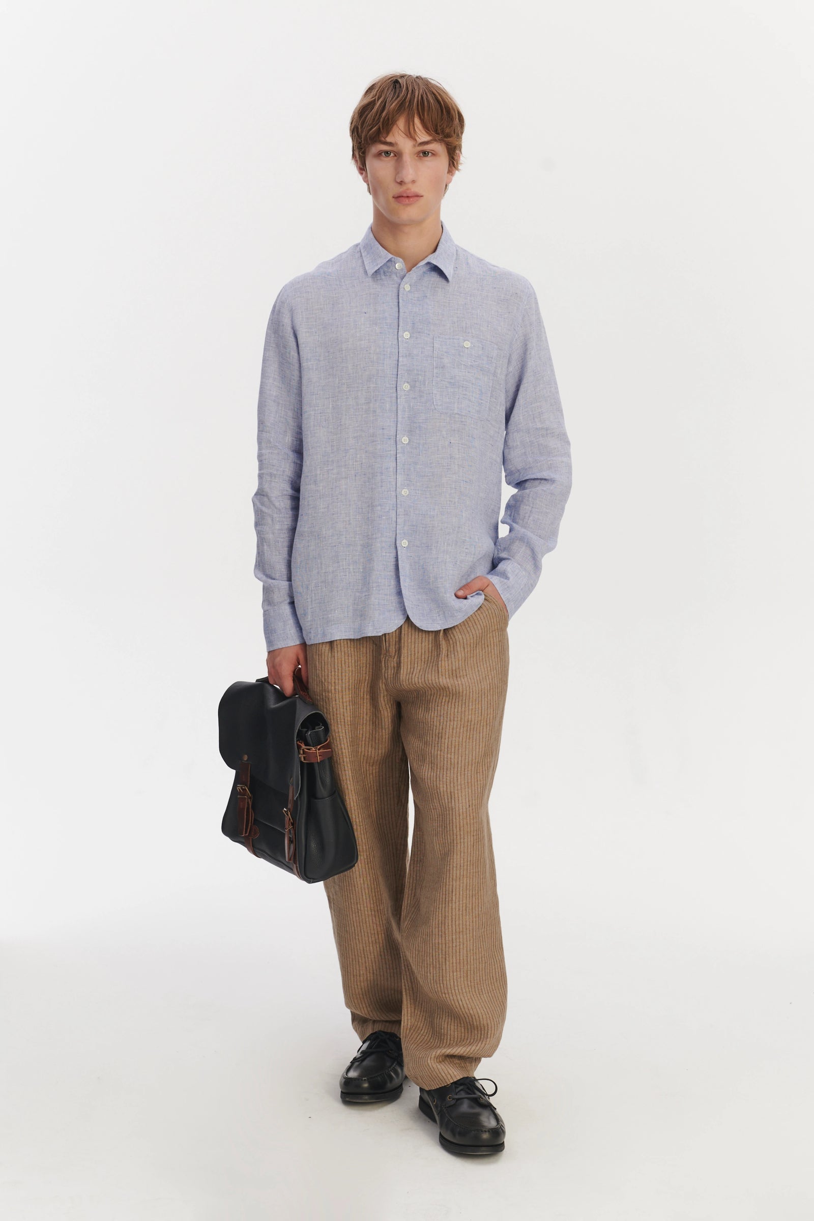 Strong Shirt in a Light Blue Bohemian Linen