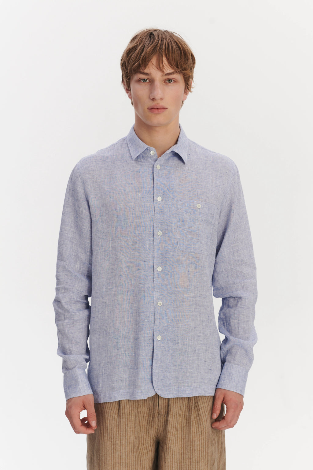 Strong Shirt in a Light Blue Bohemian Summer Linen