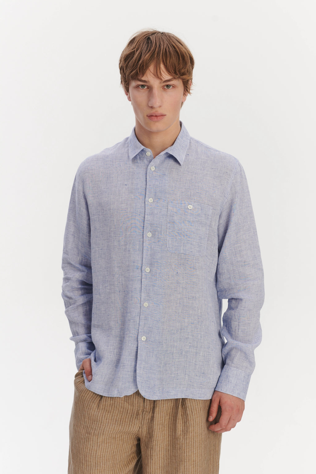 Strong Shirt in a Light Blue Bohemian Summer Linen