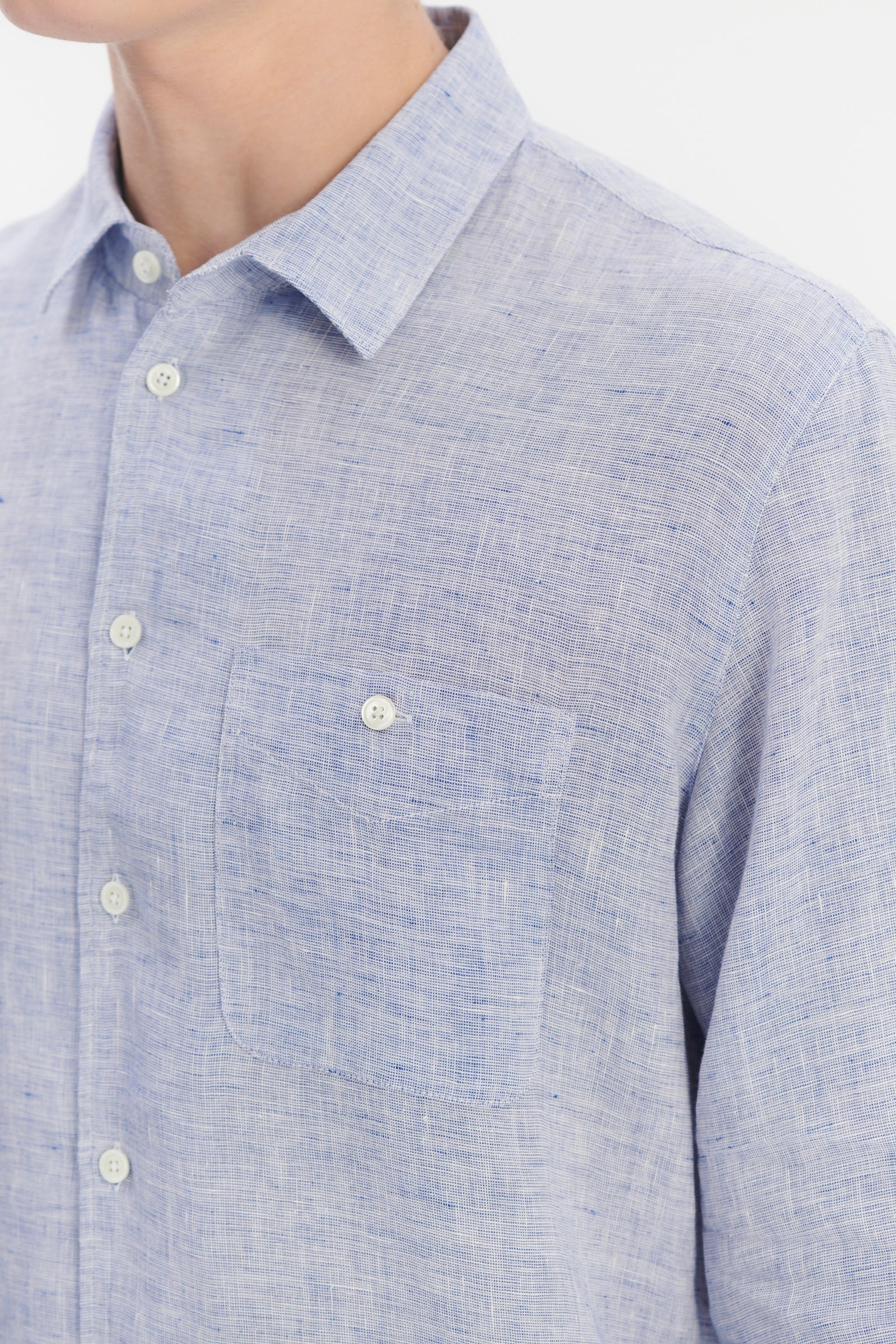 Strong Shirt in a Light Blue Bohemian Linen